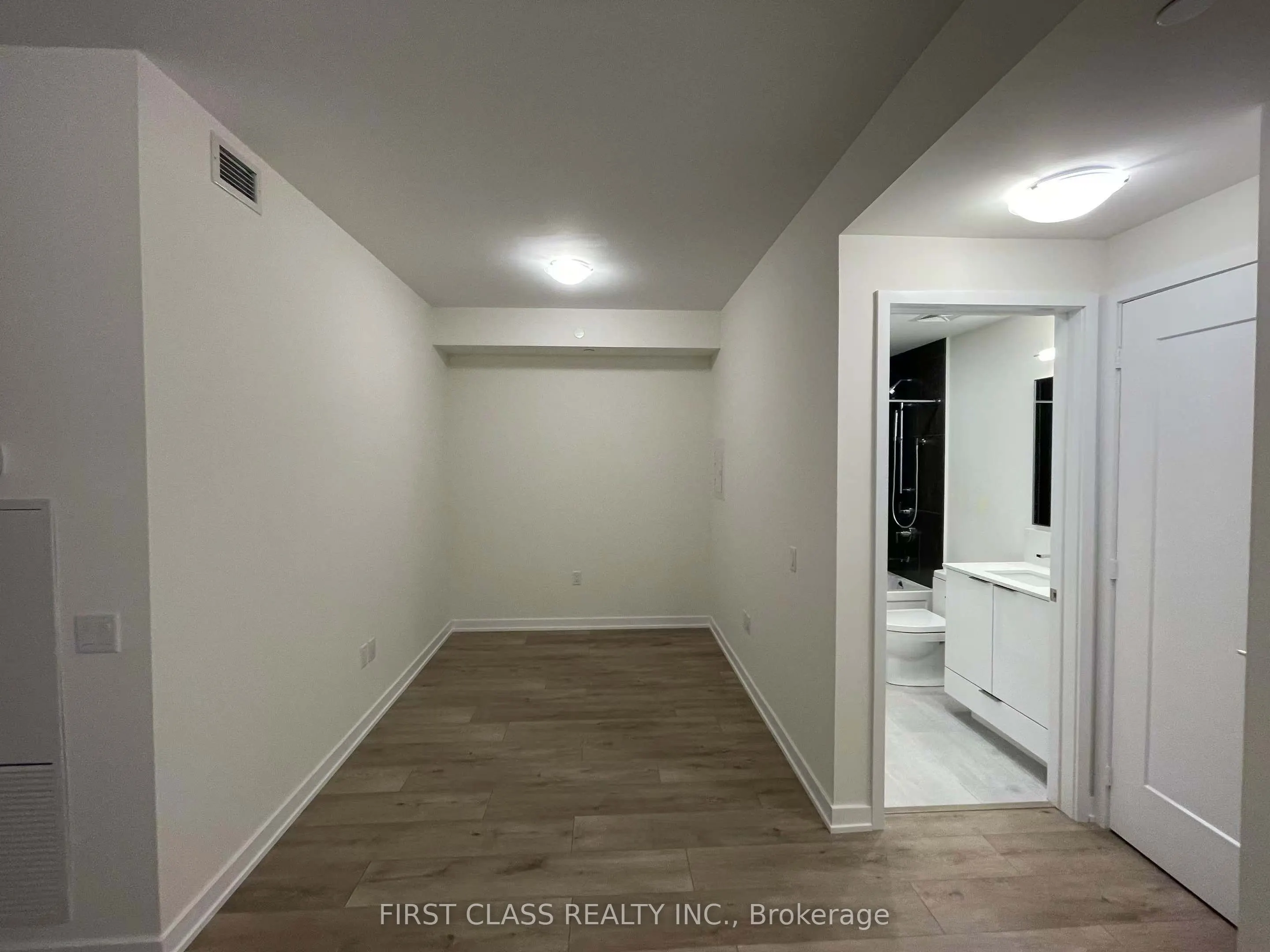 28 Freeland Street, #2505
