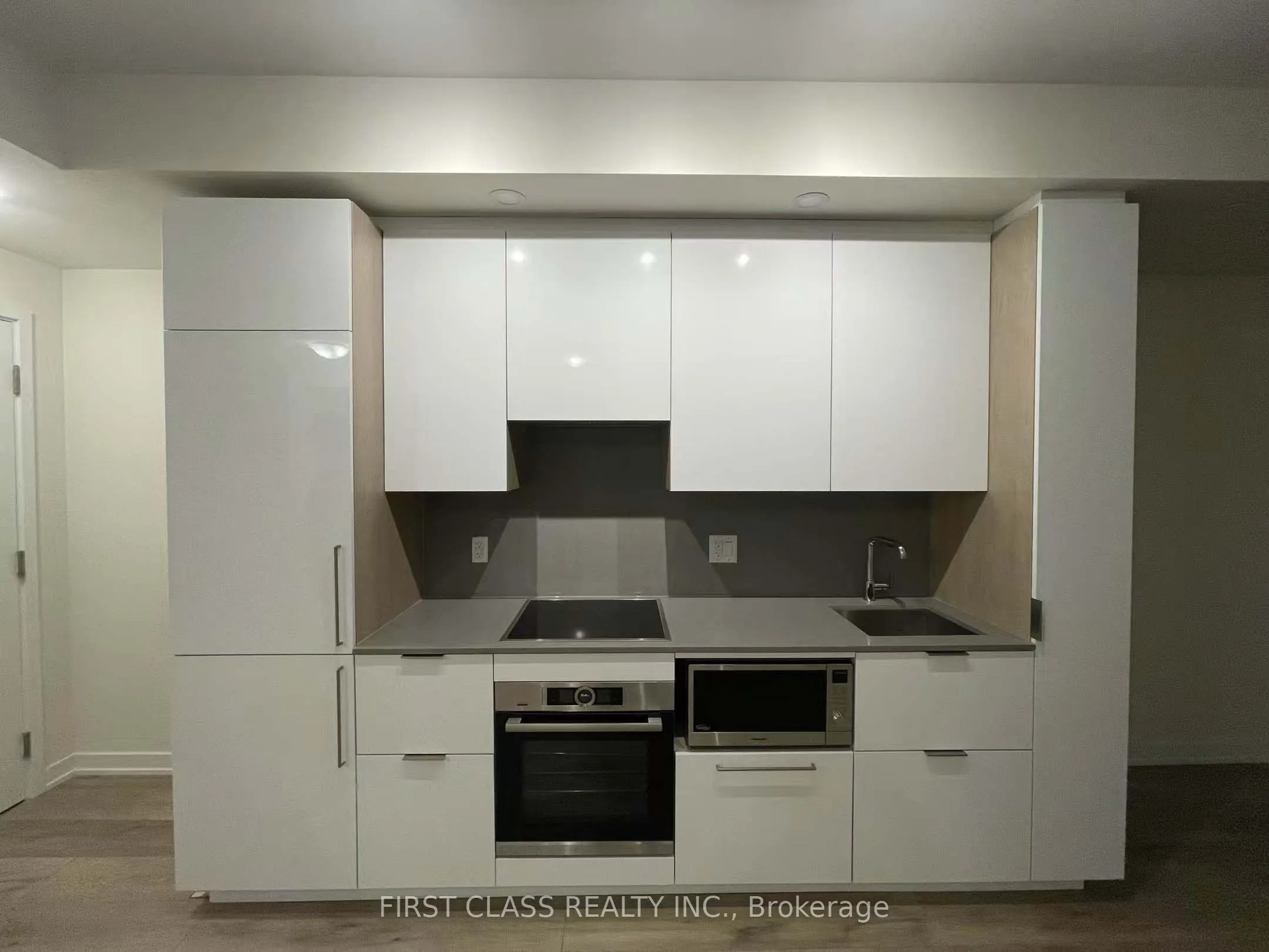28 Freeland Street, #2505