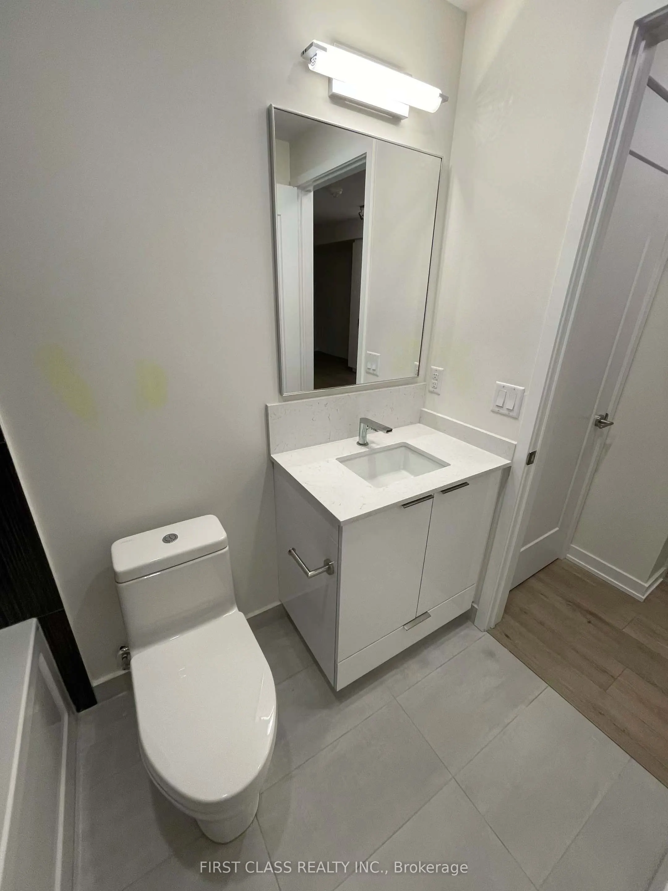 28 Freeland Street, #2505