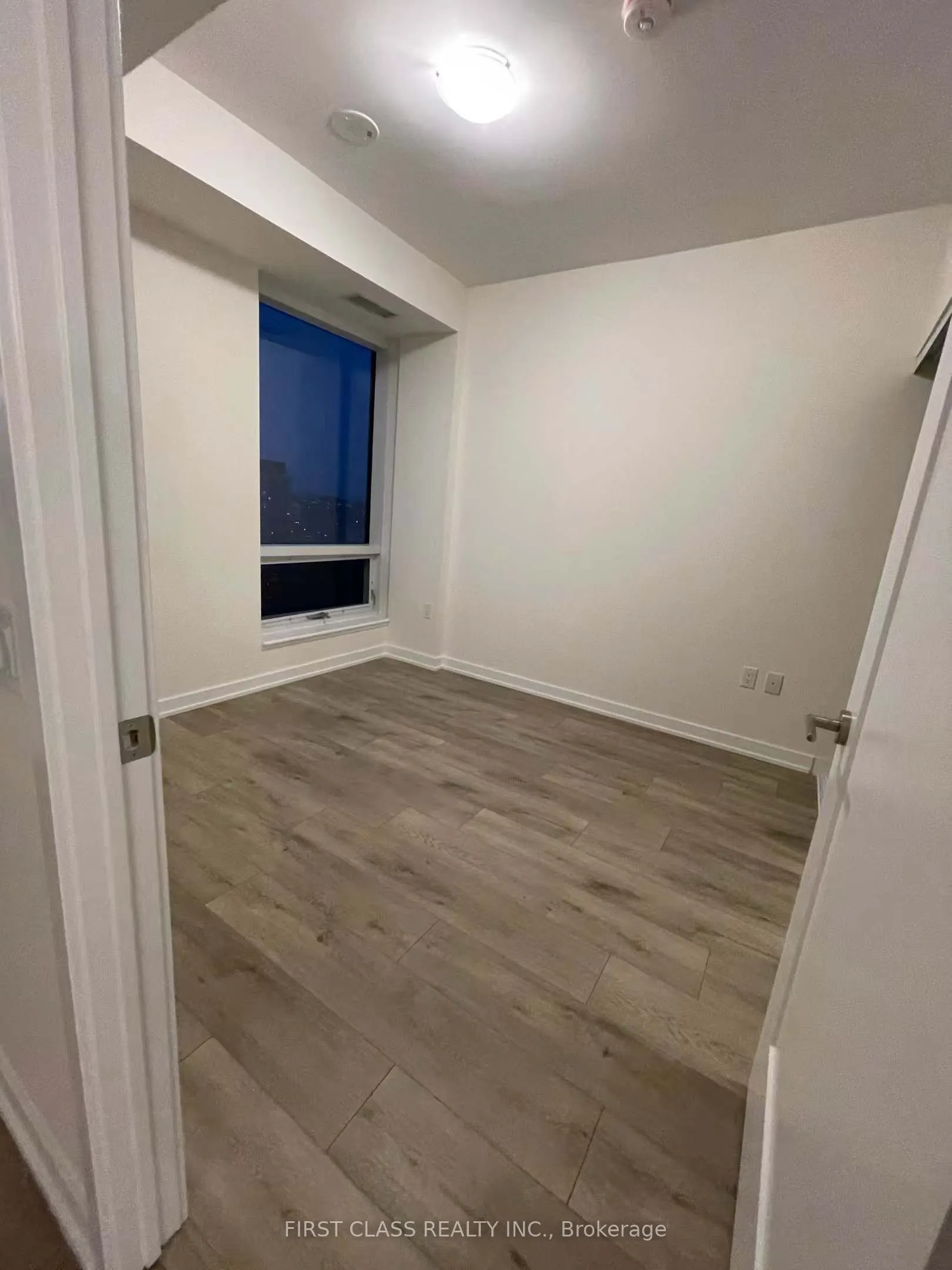 28 Freeland Street, #2505