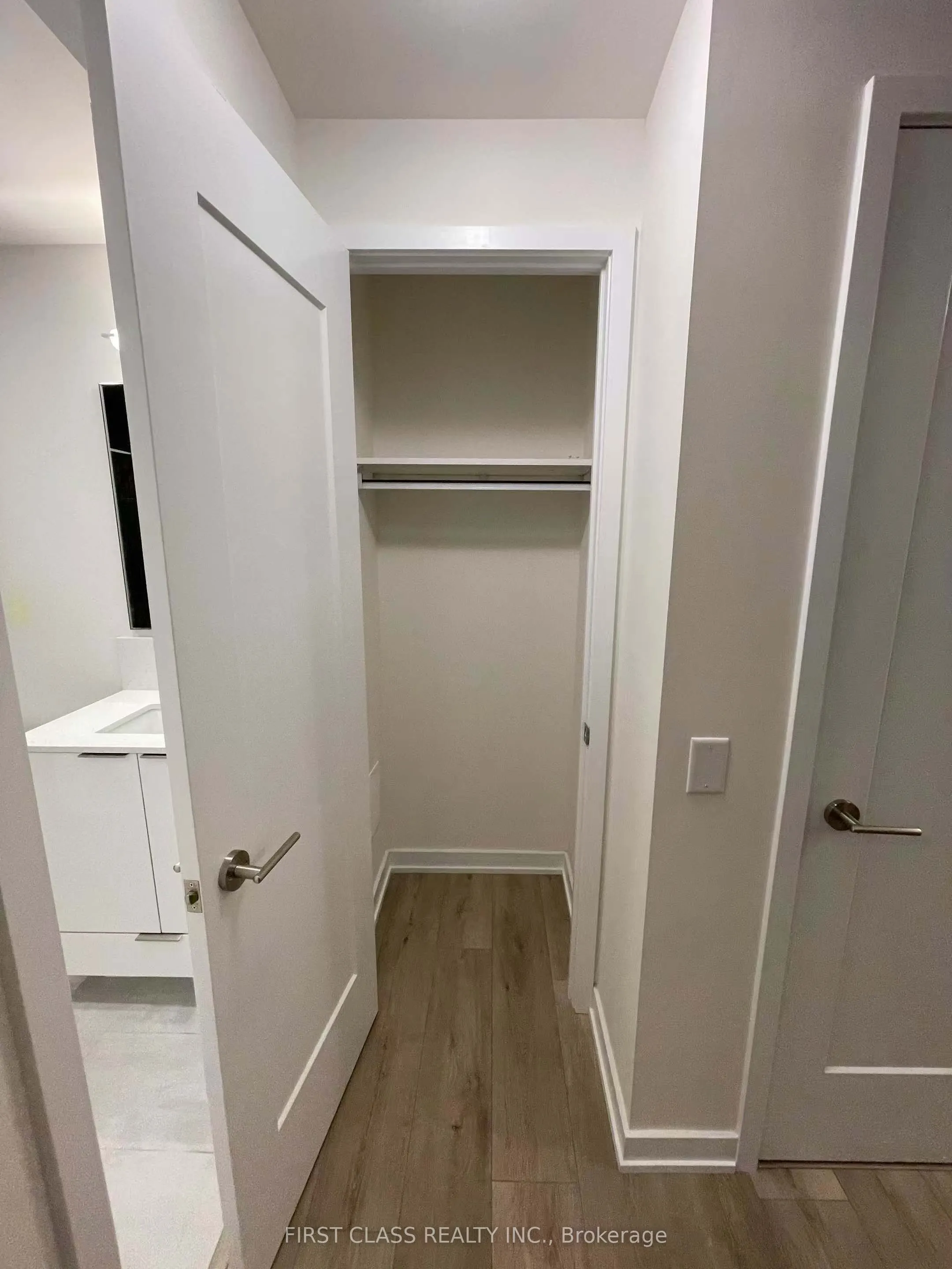 28 Freeland Street, #2505