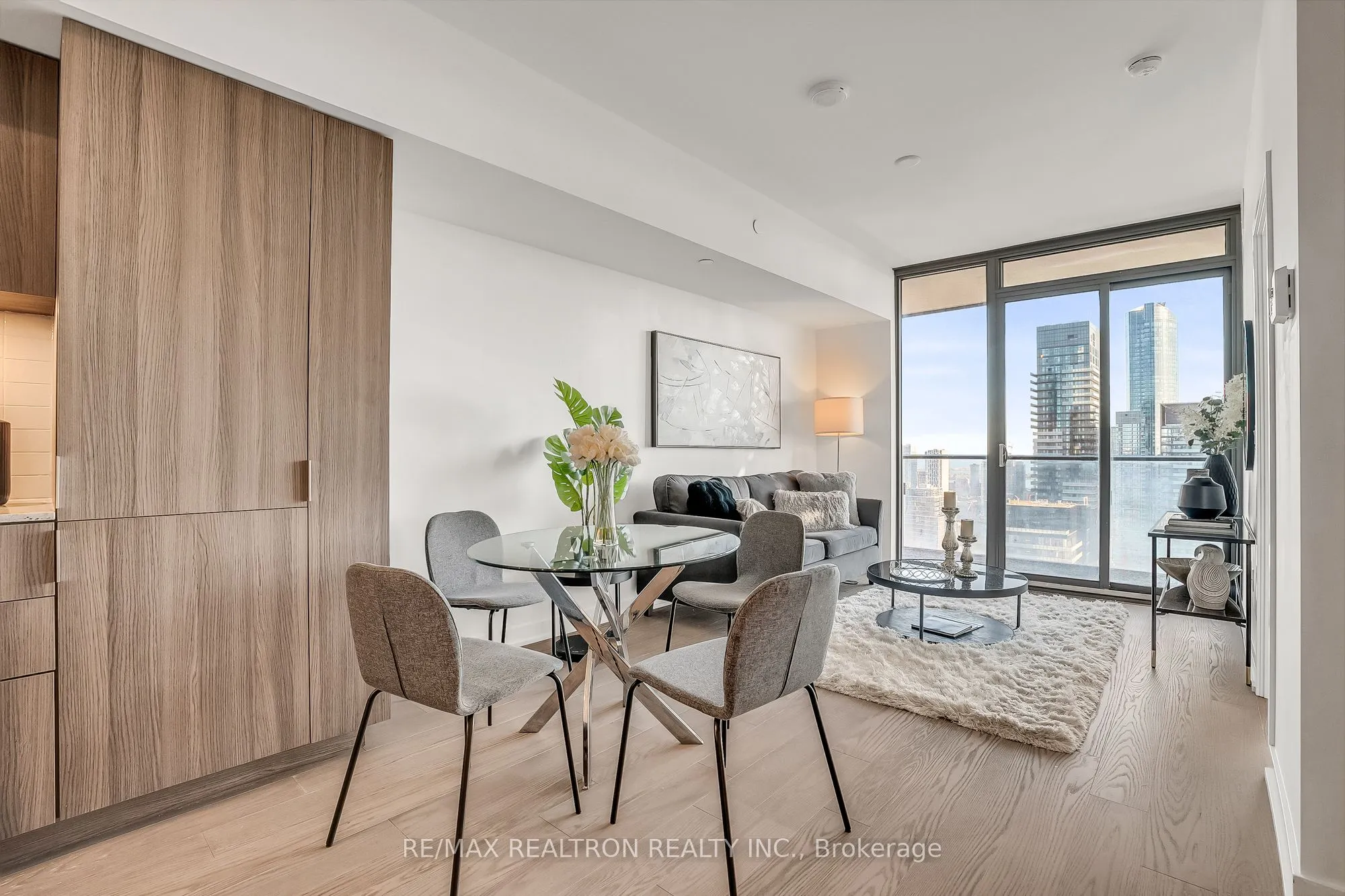 11 Wellesley Street W, #4704