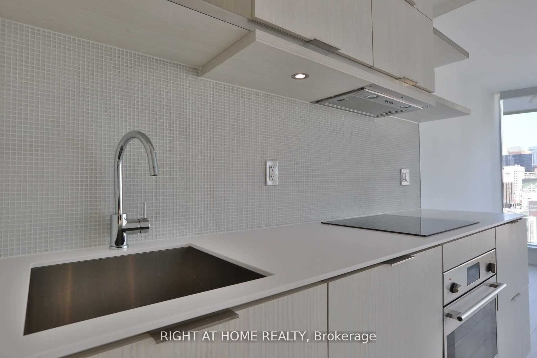 197 Yonge Street, #5614