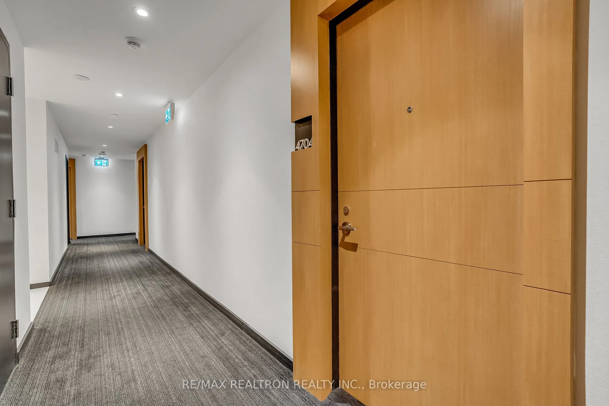 11 Wellesley Street W, #4704
