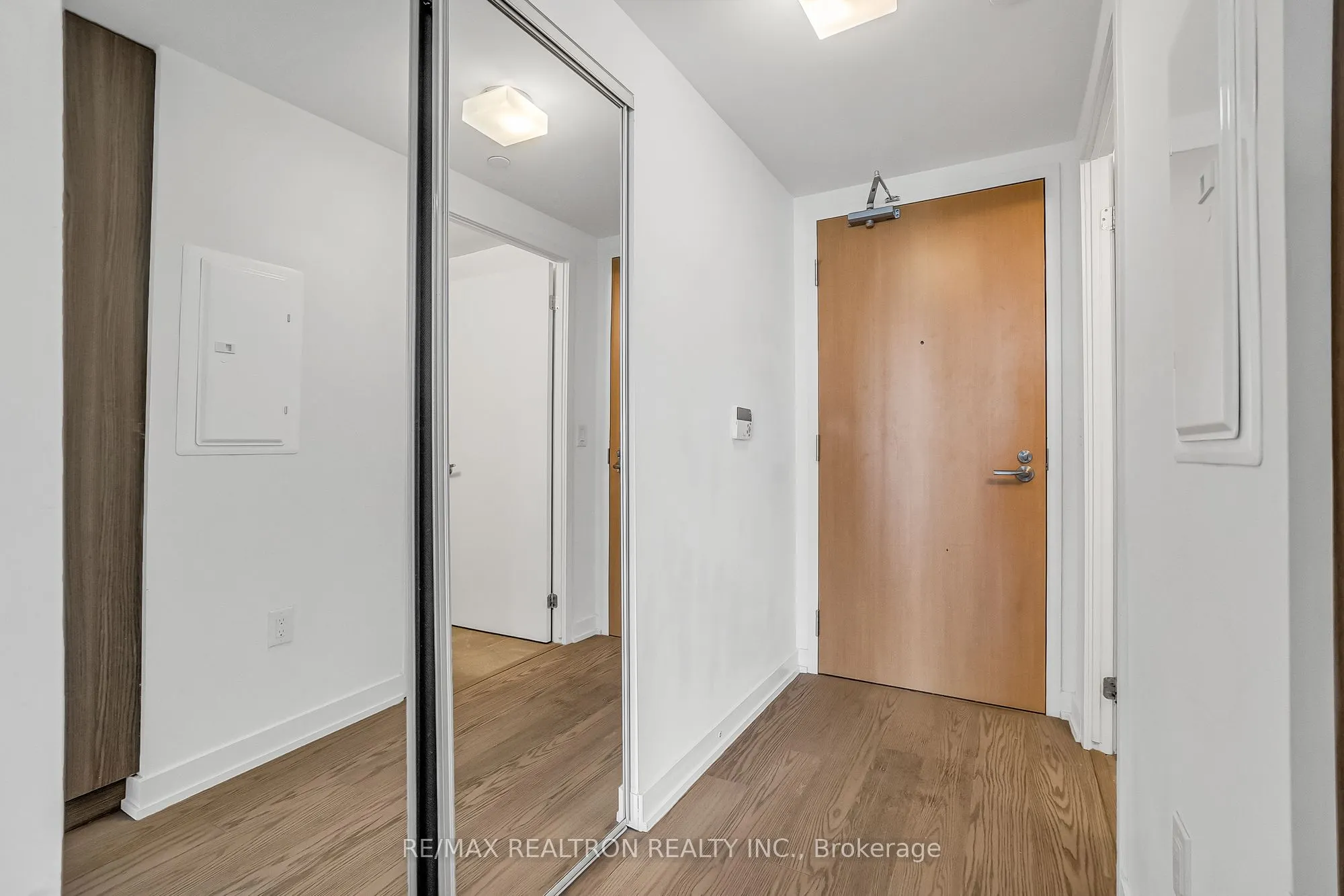 11 Wellesley Street W, #4704
