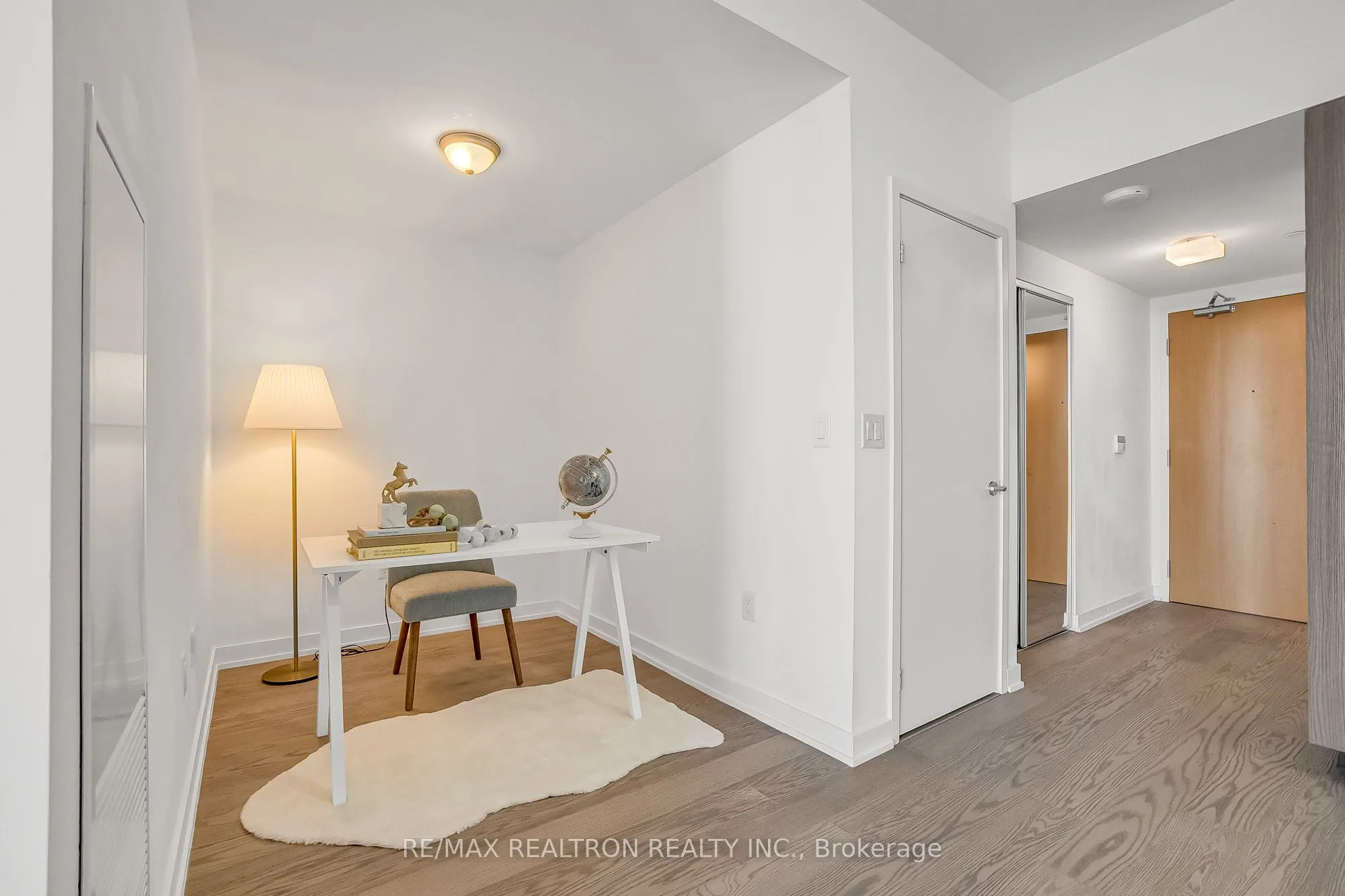 11 Wellesley Street W, #4704