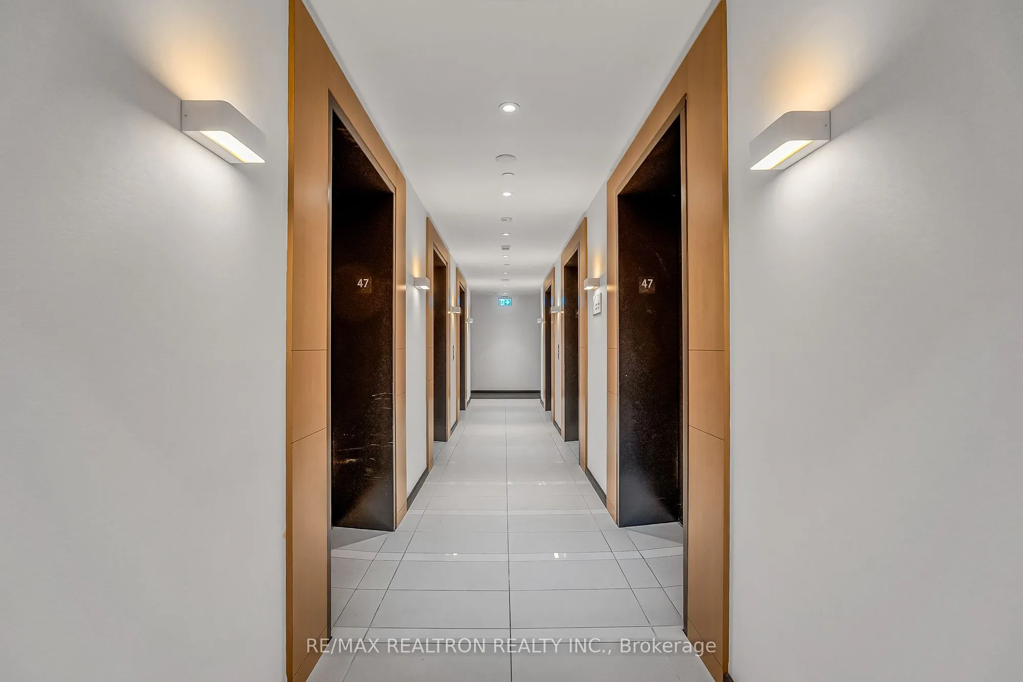 11 Wellesley Street W, #4704