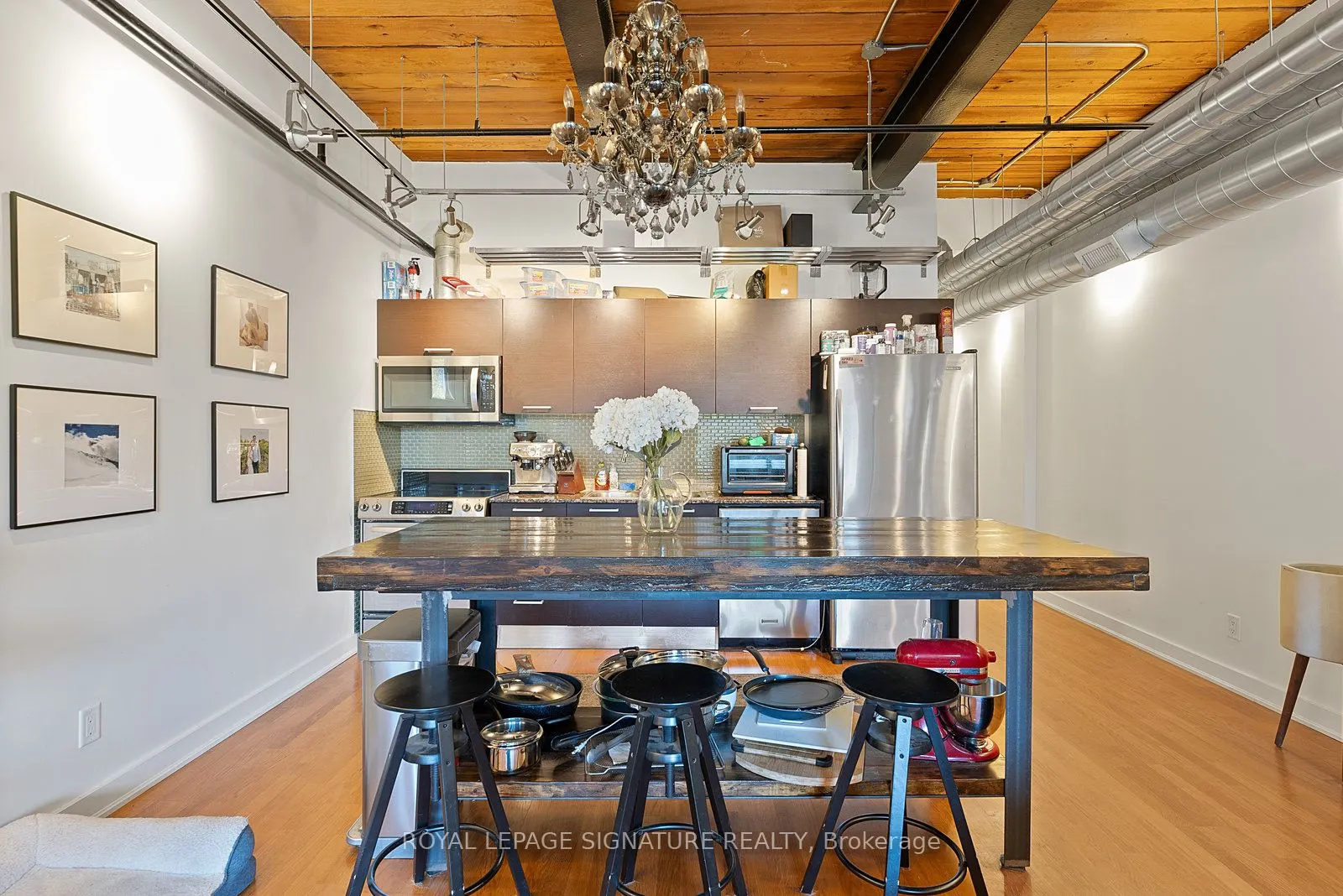 43 Hanna Avenue, #225