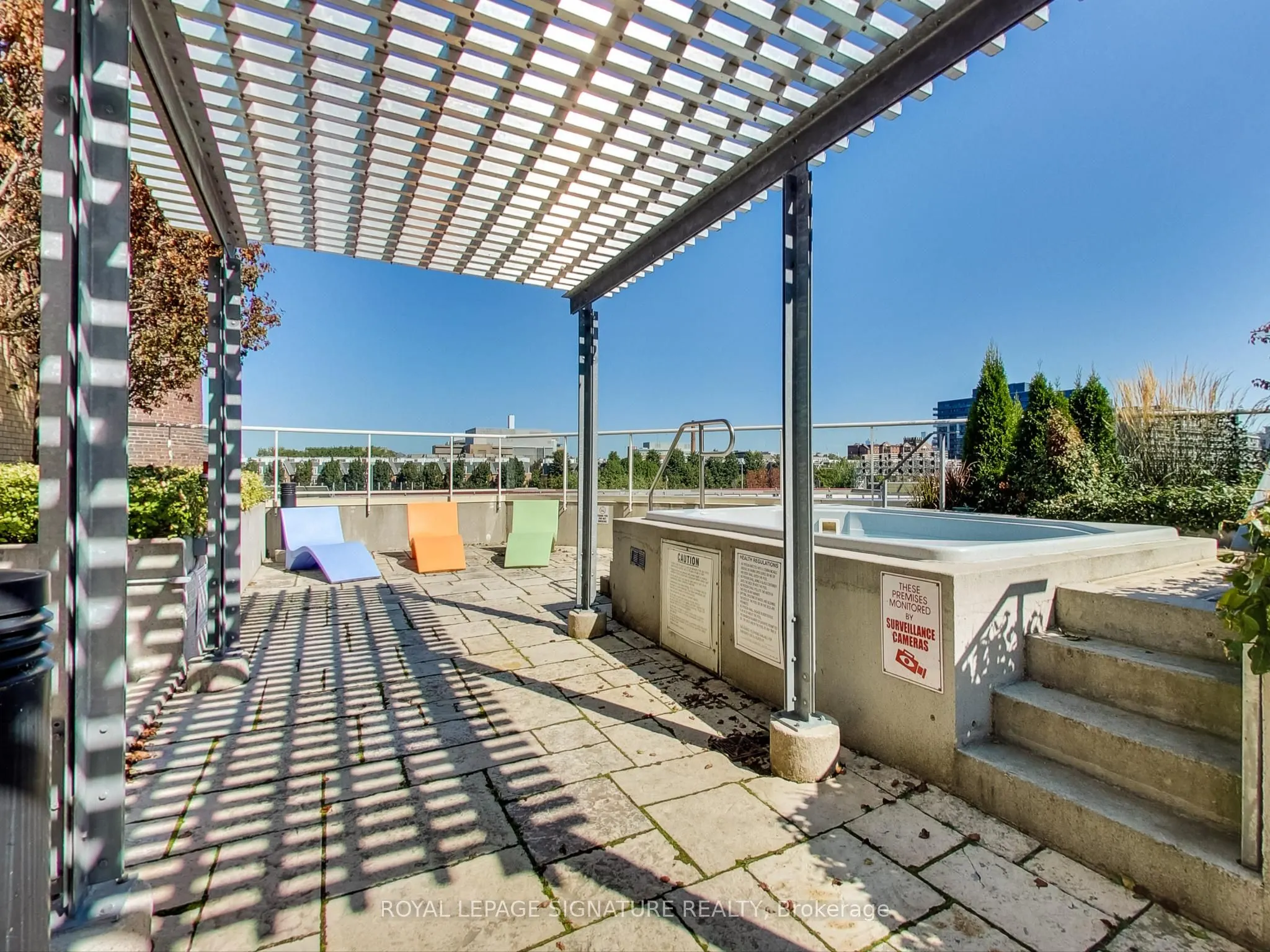 43 Hanna Avenue, #225