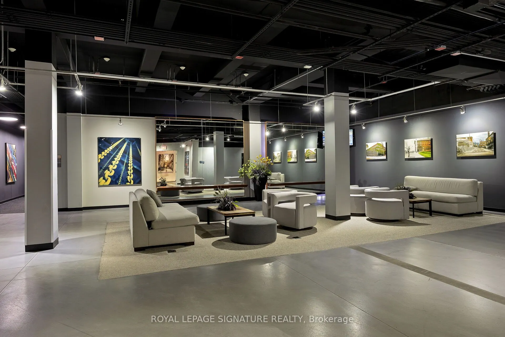 43 Hanna Avenue, #225