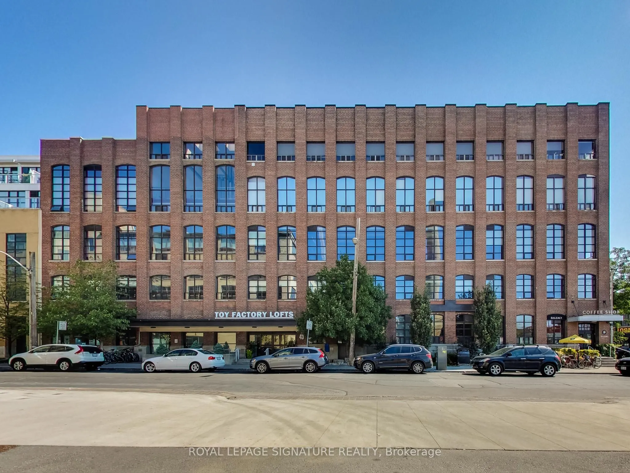43 Hanna Avenue, #225
