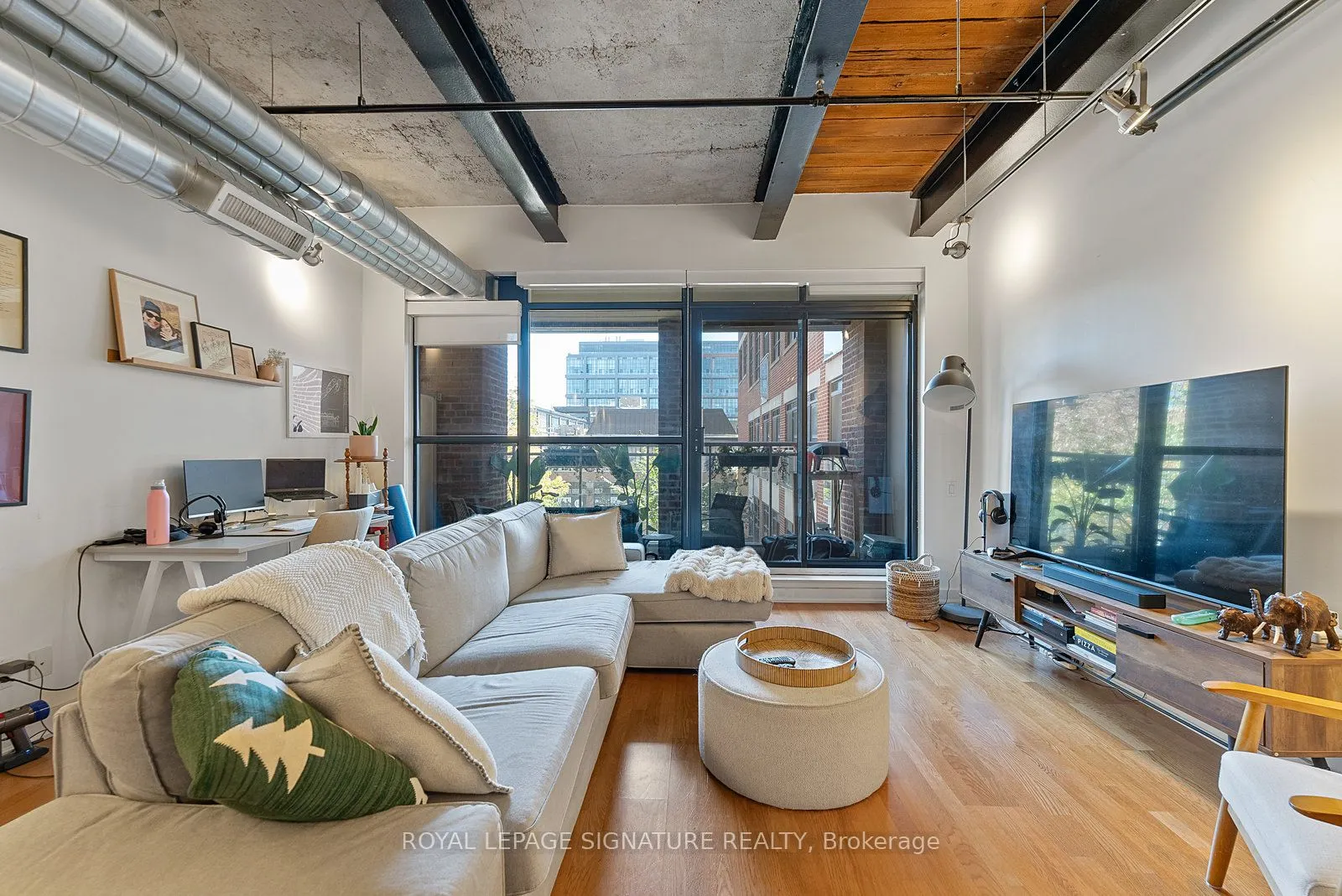 43 Hanna Avenue, #225