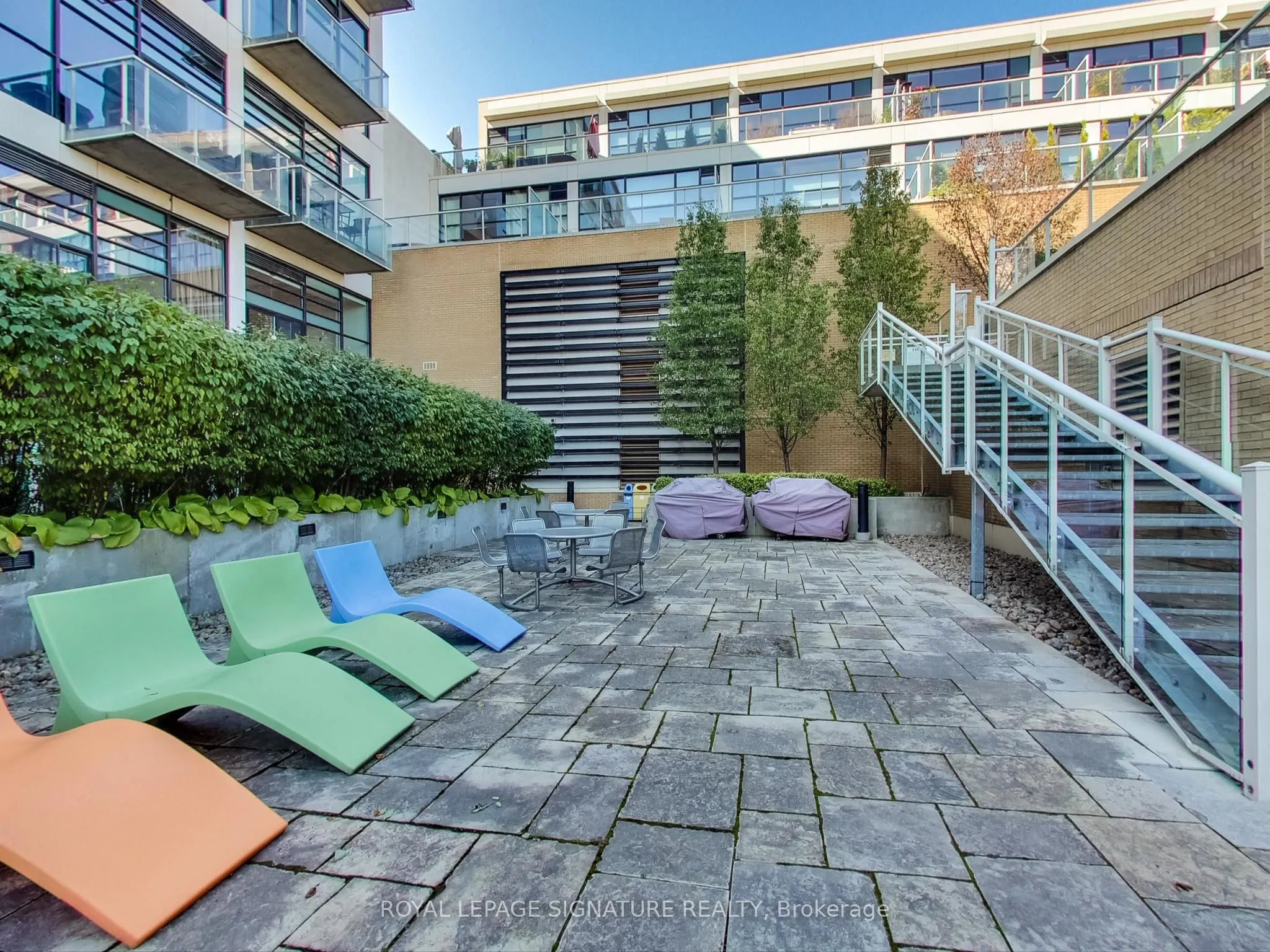 43 Hanna Avenue, #225