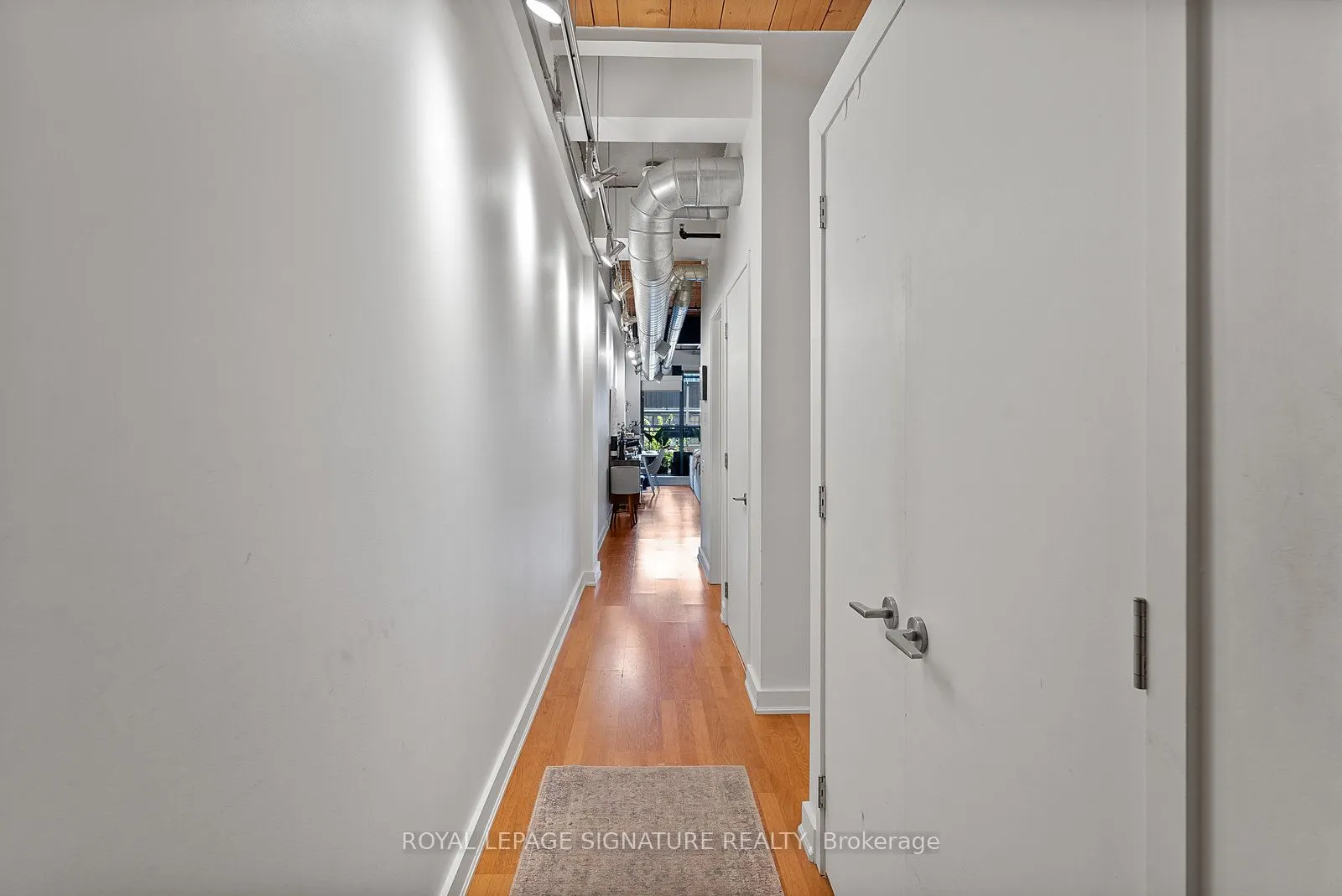 43 Hanna Avenue, #225