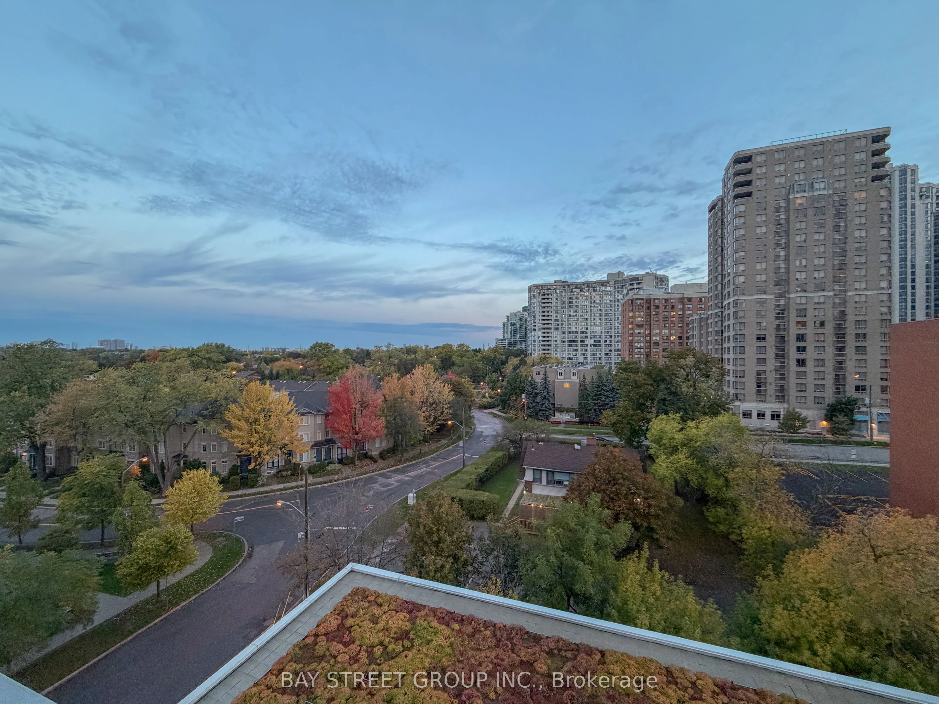 75 Canterbury Place, #812