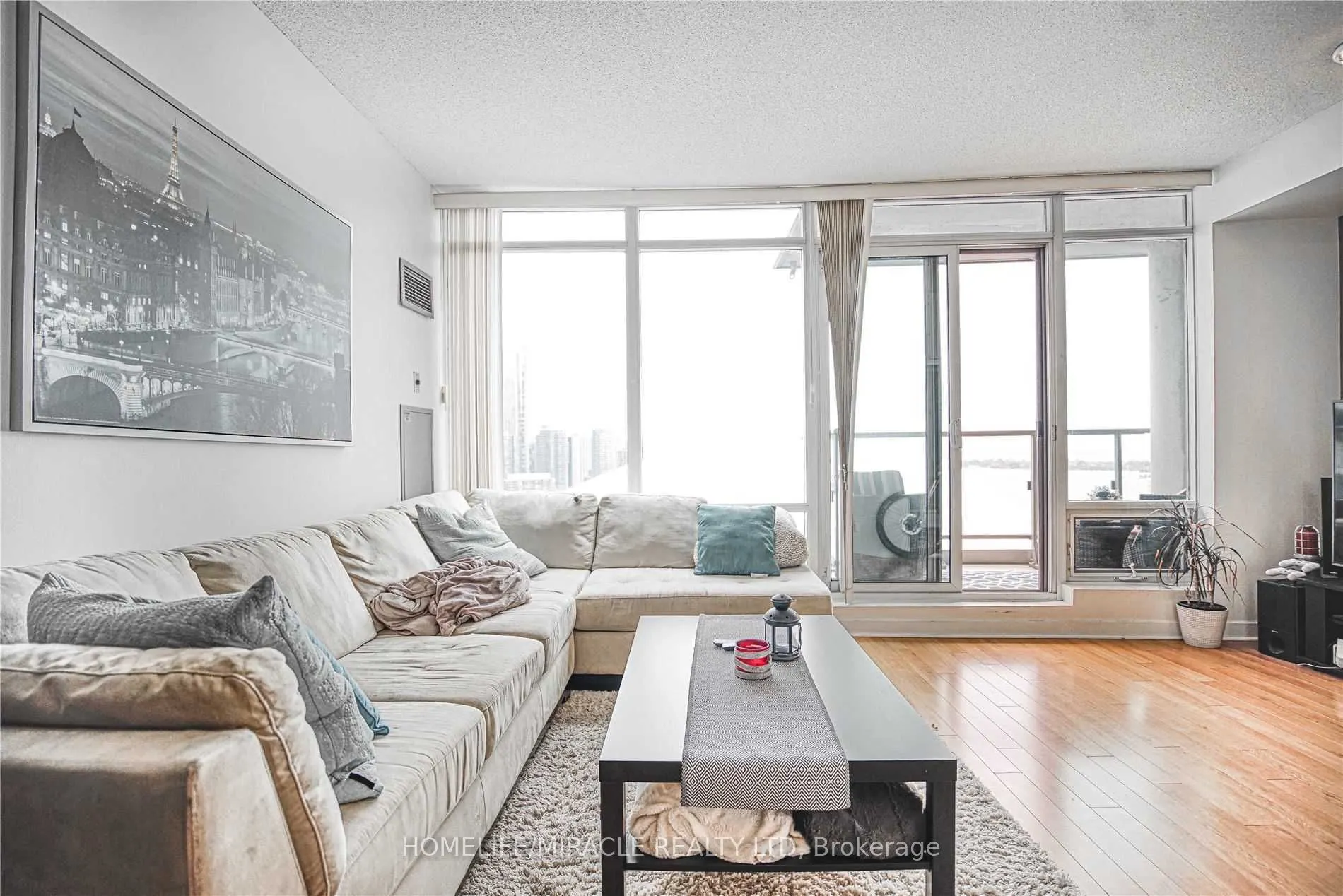 373 Front St W Street, #3106
