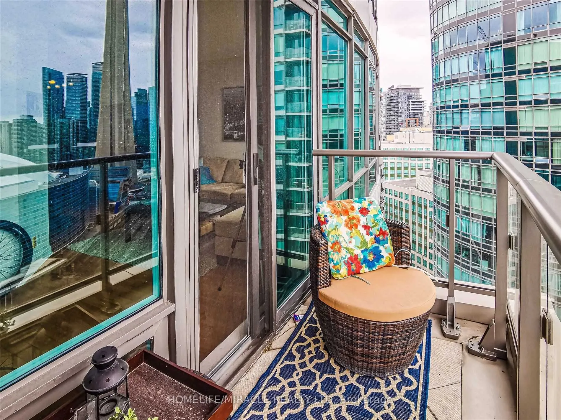 373 Front St W Street, #3106