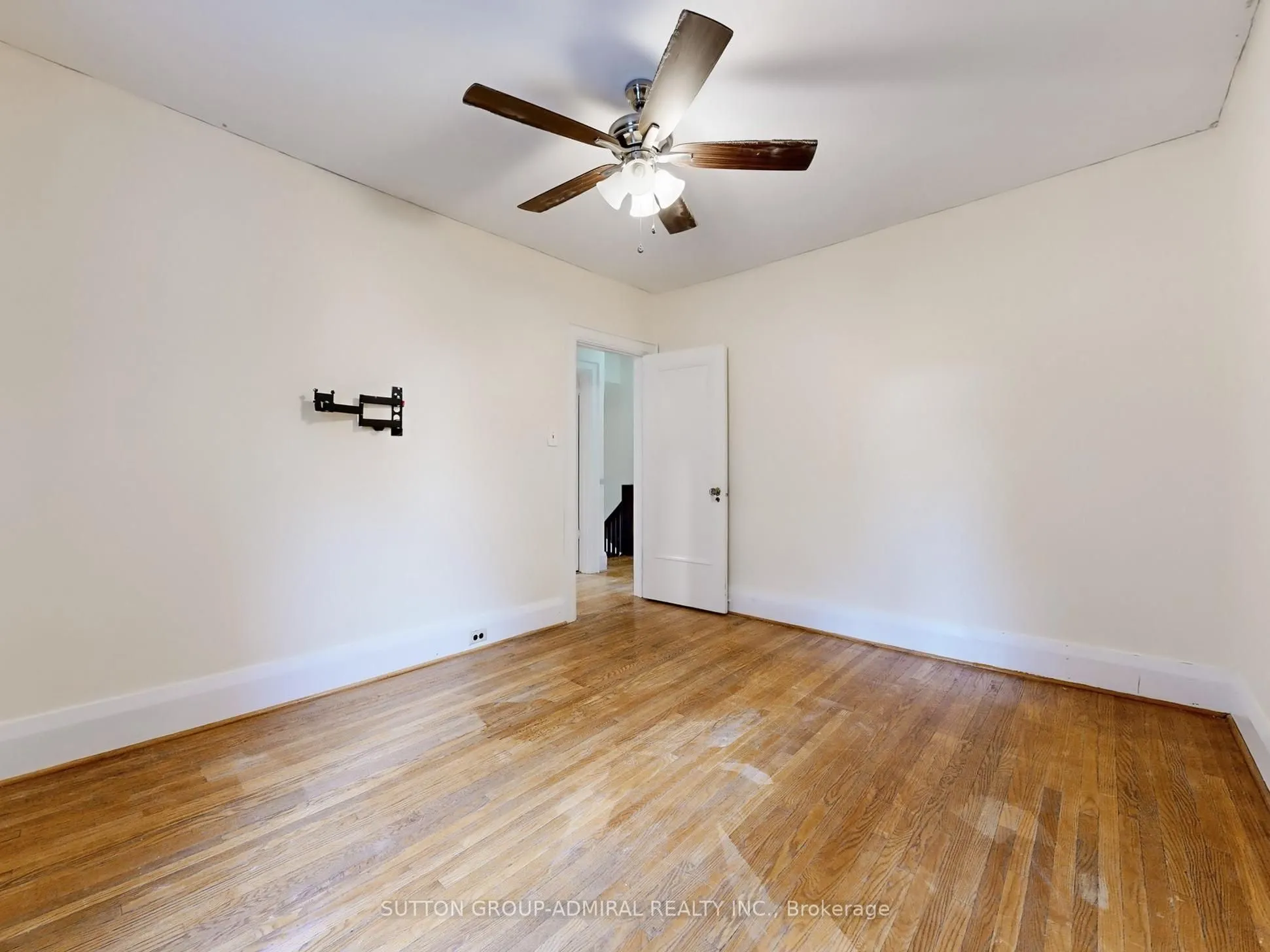 73 Glendora Avenue