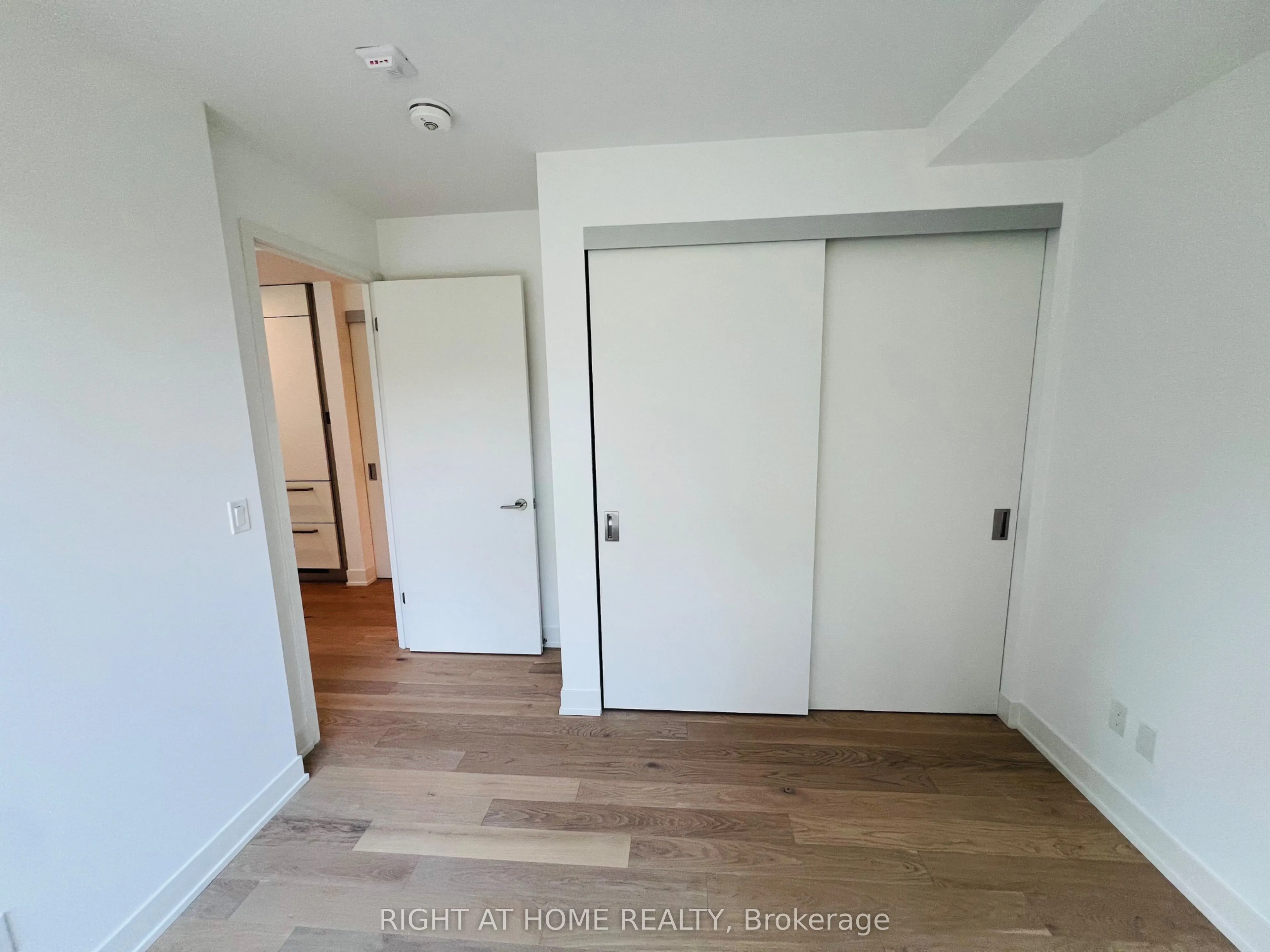200 Keewatin Avenue, #101