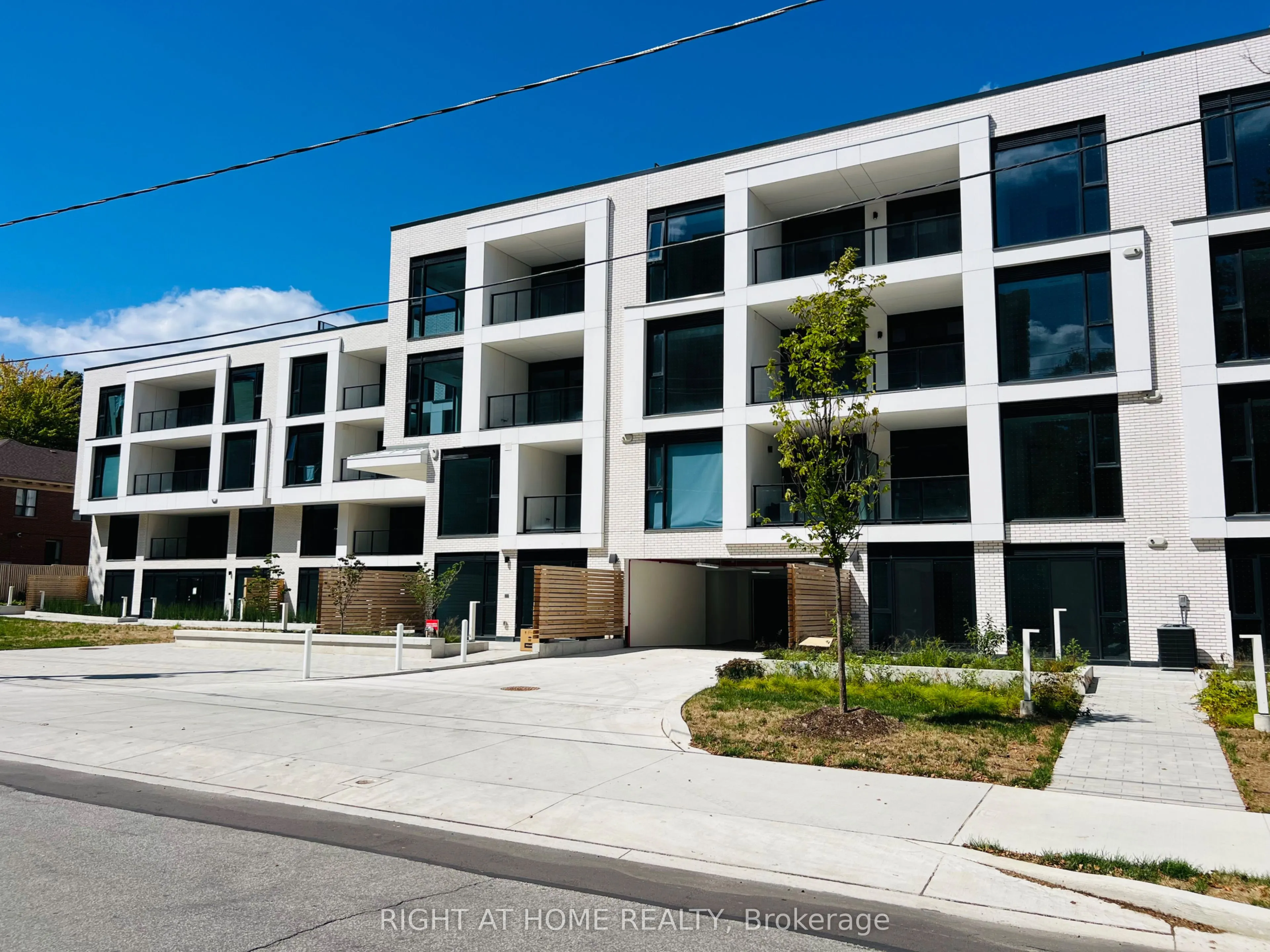 200 Keewatin Avenue, #101