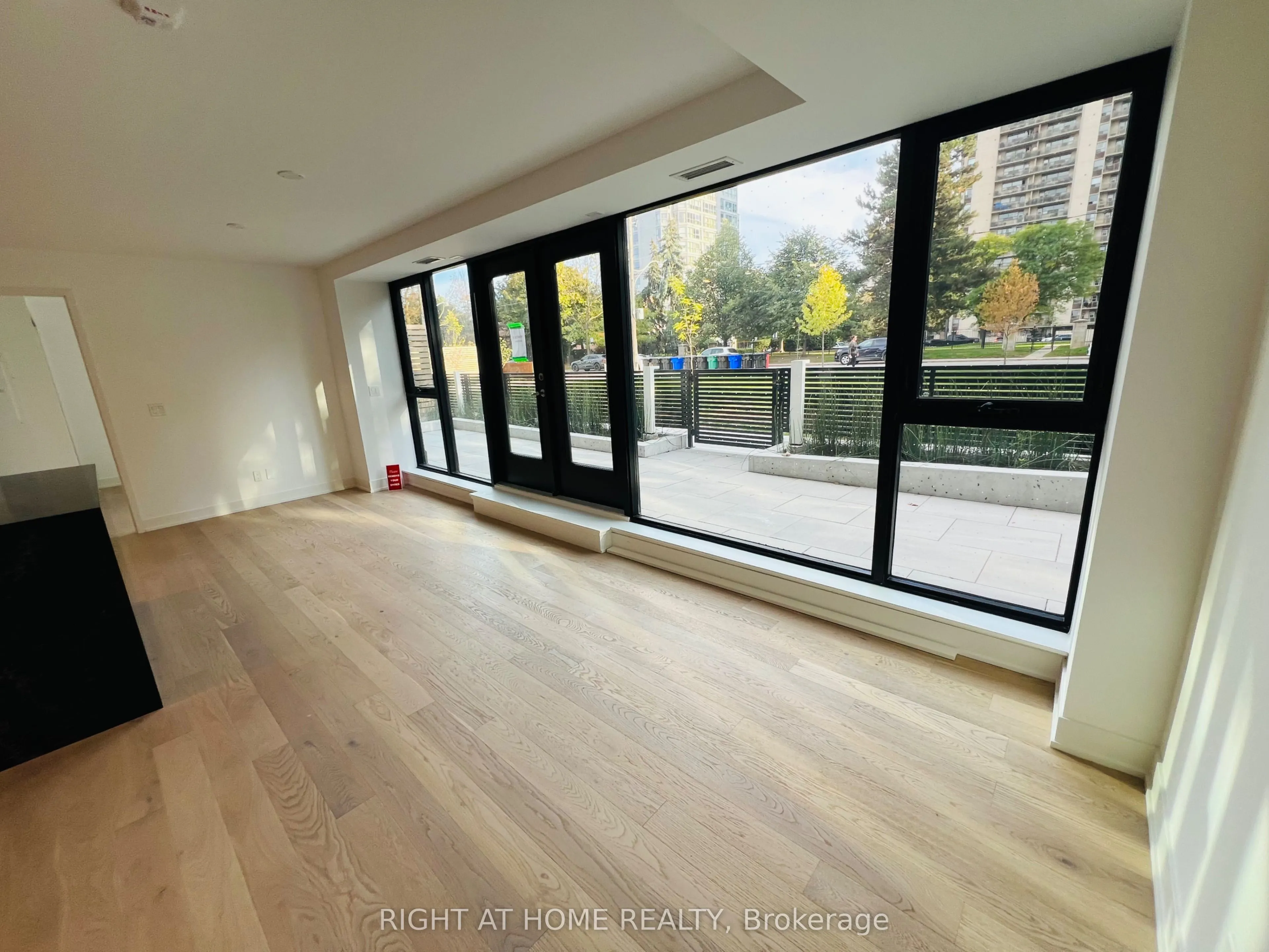 200 Keewatin Avenue, #101