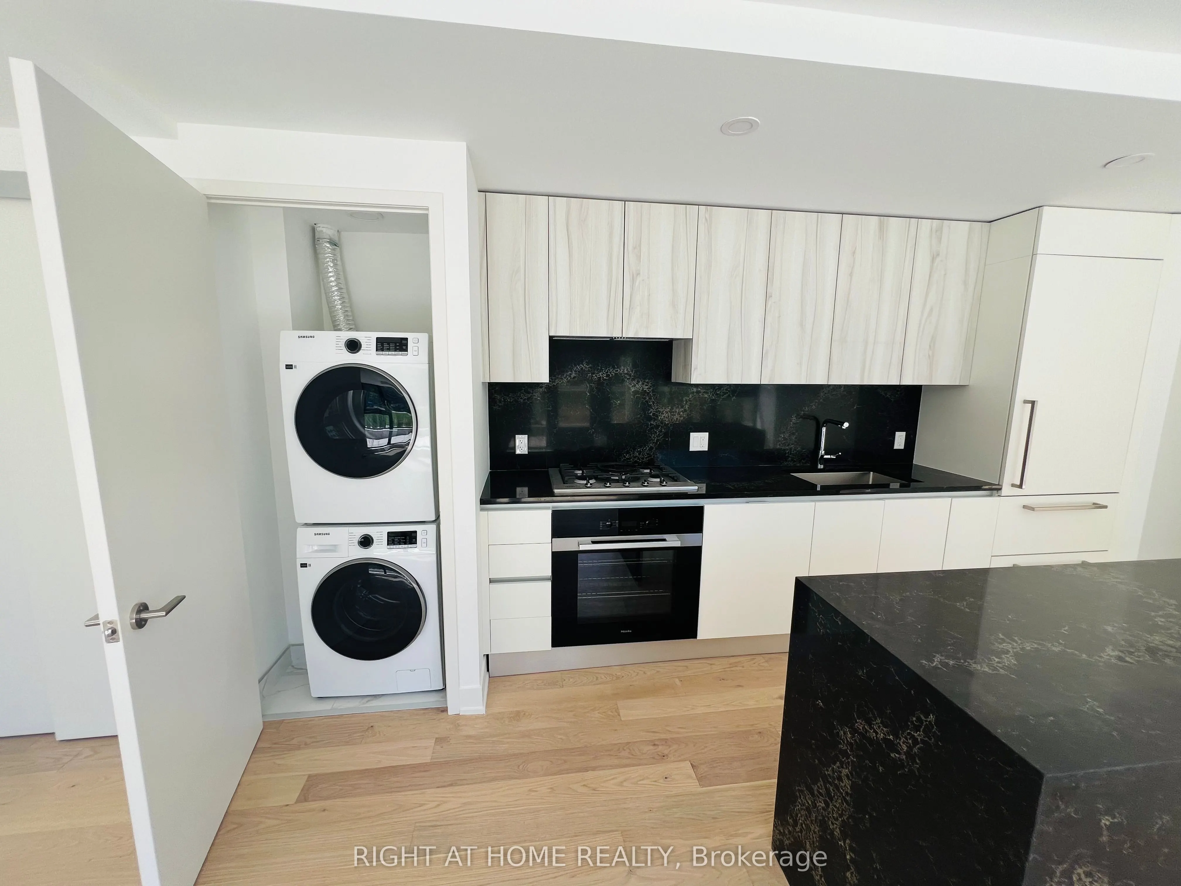 200 Keewatin Avenue, #101