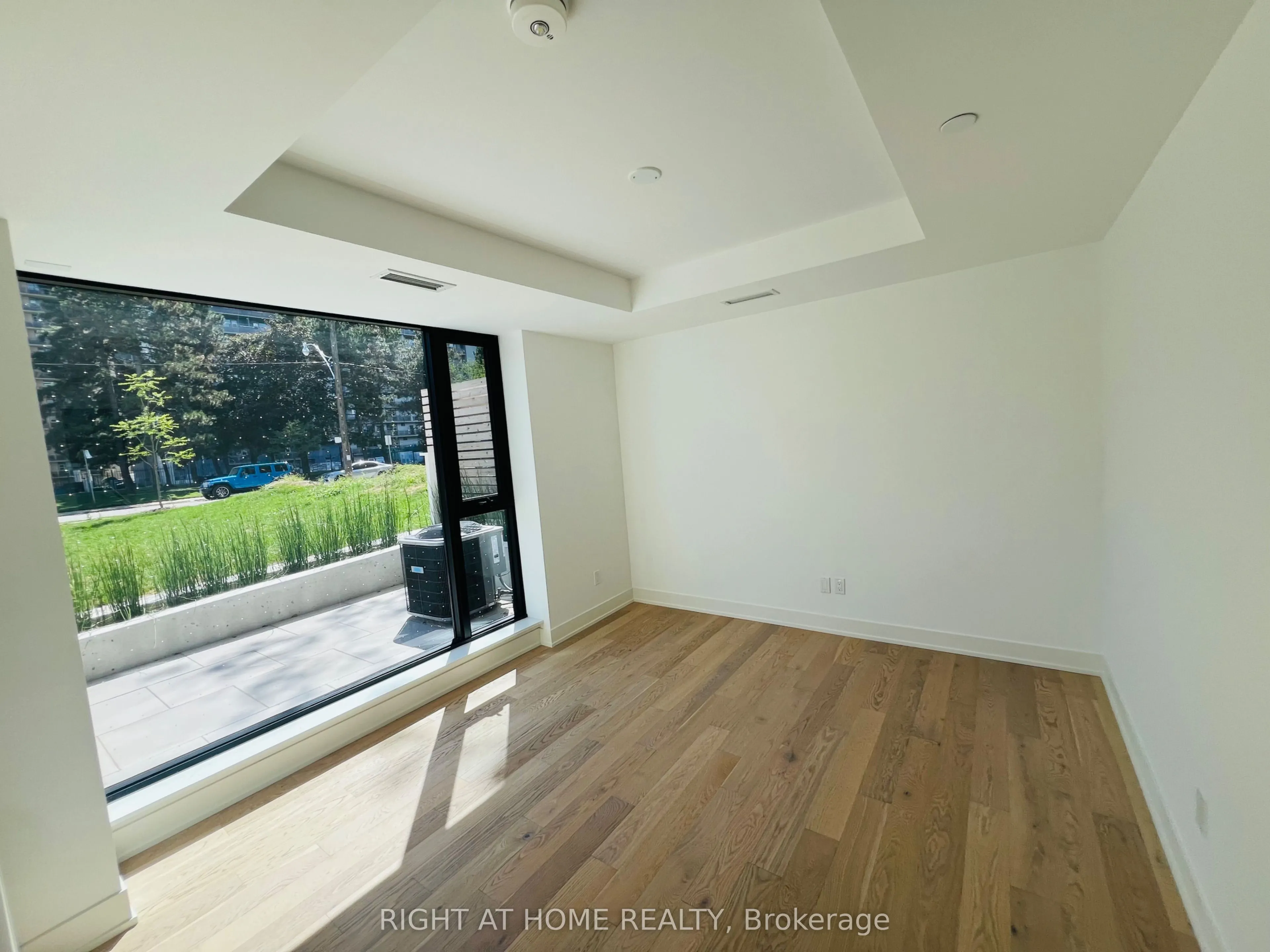 200 Keewatin Avenue, #101