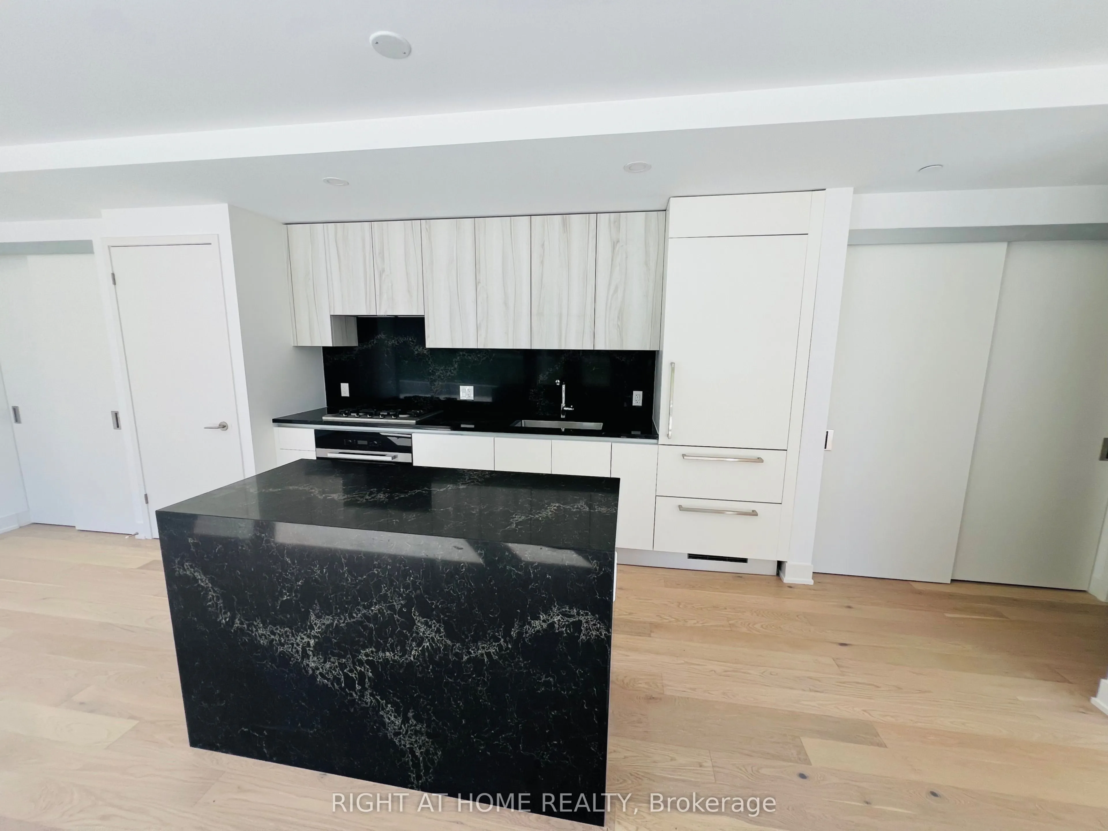 200 Keewatin Avenue, #101