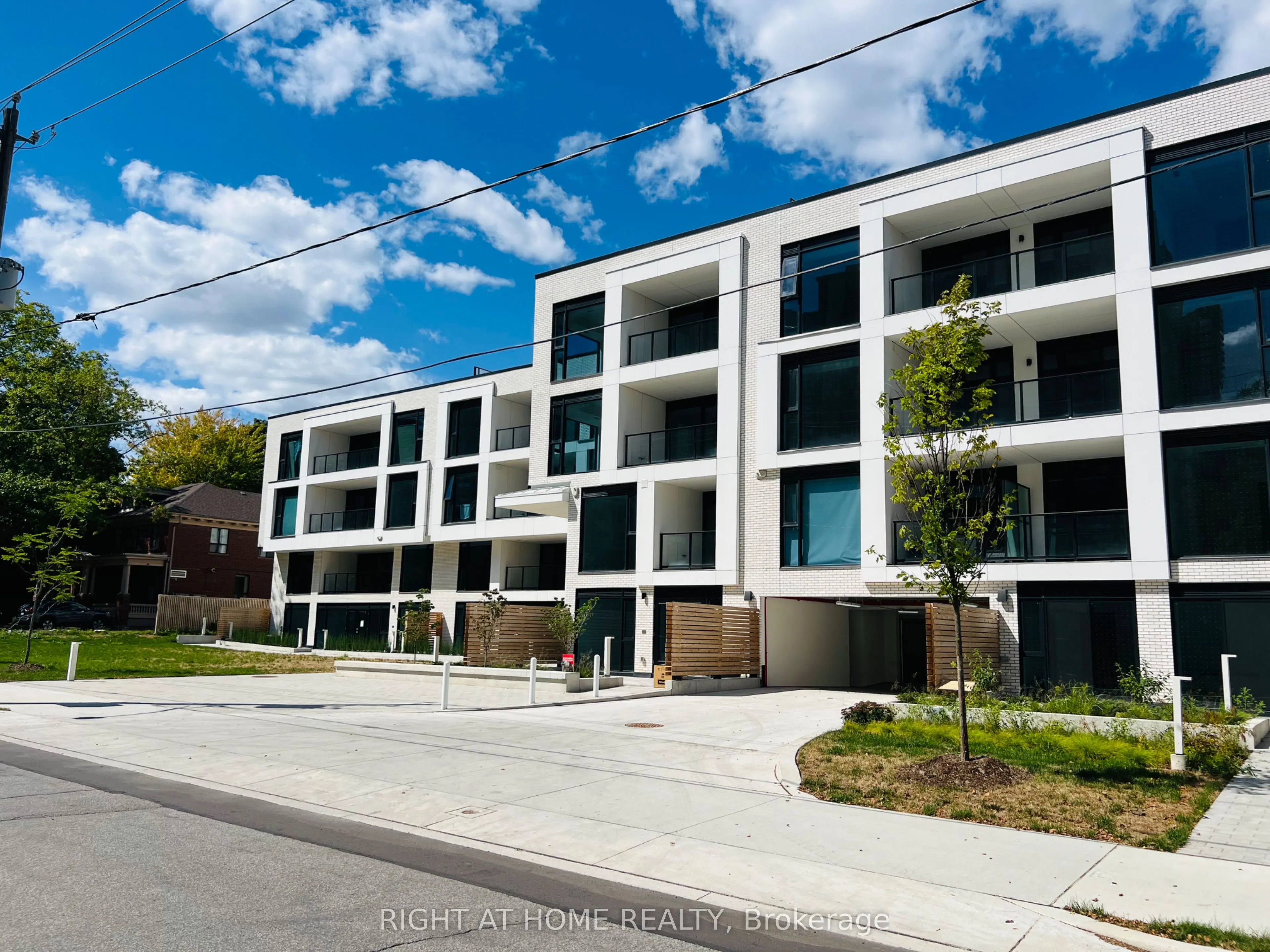 200 Keewatin Avenue, #101