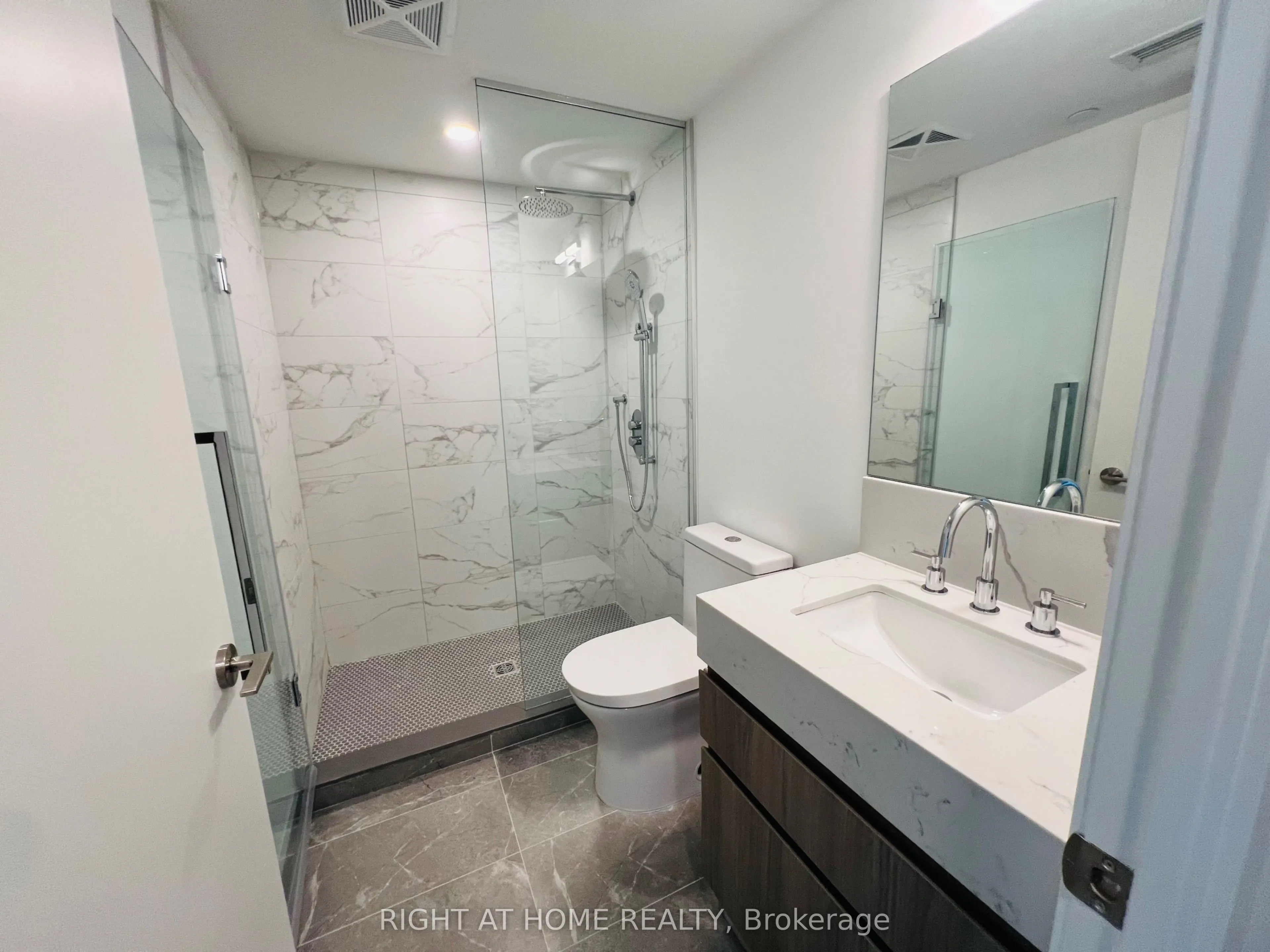 200 Keewatin Avenue, #101