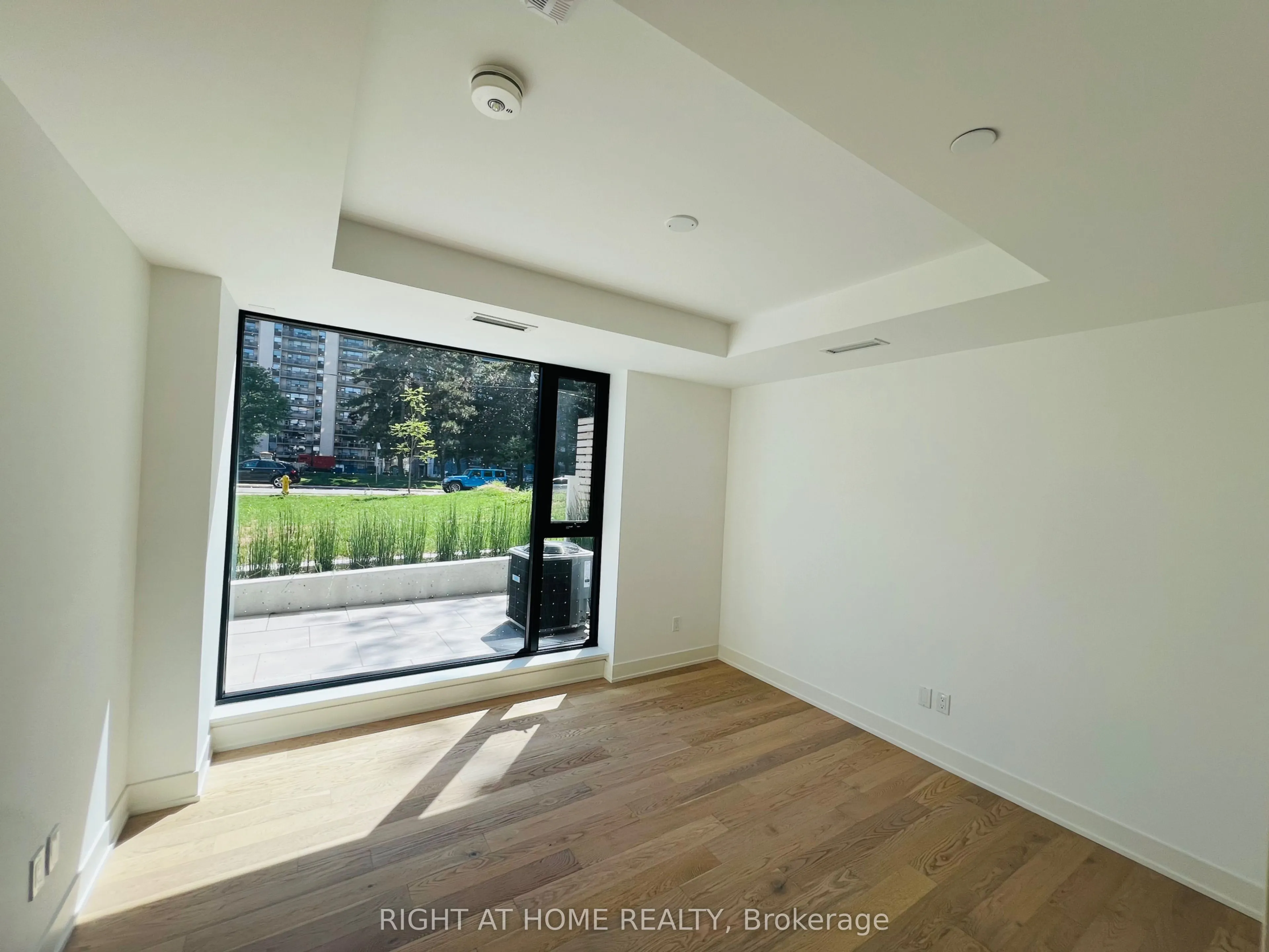 200 Keewatin Avenue, #101