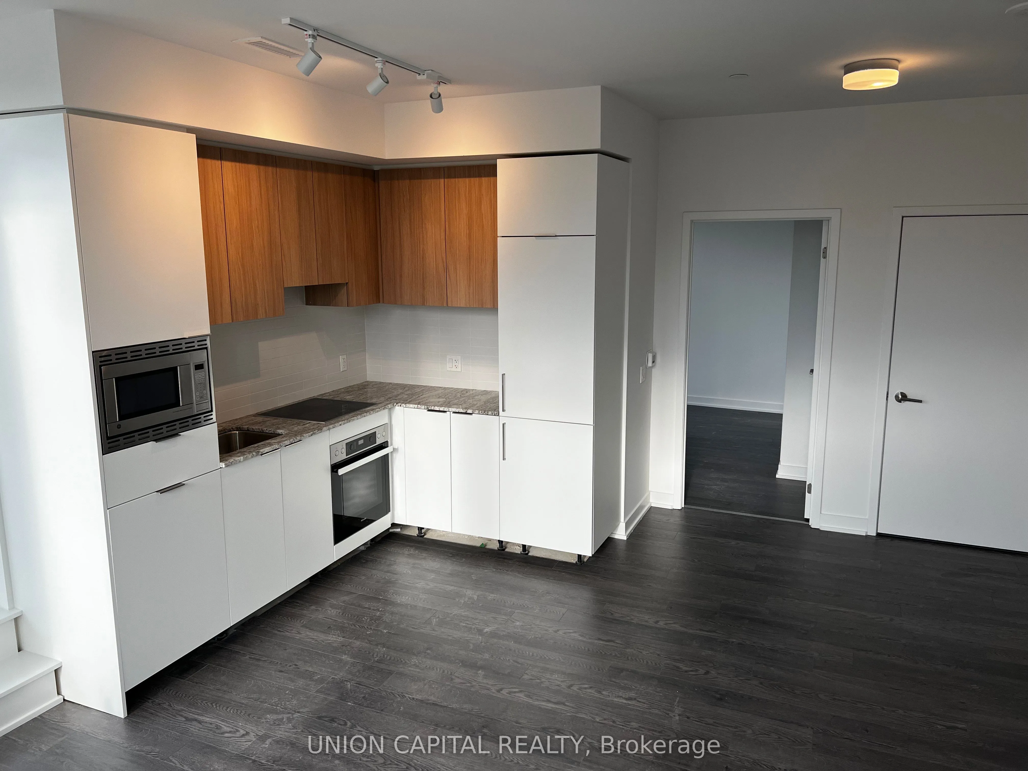 20 O'Neill Road, #225