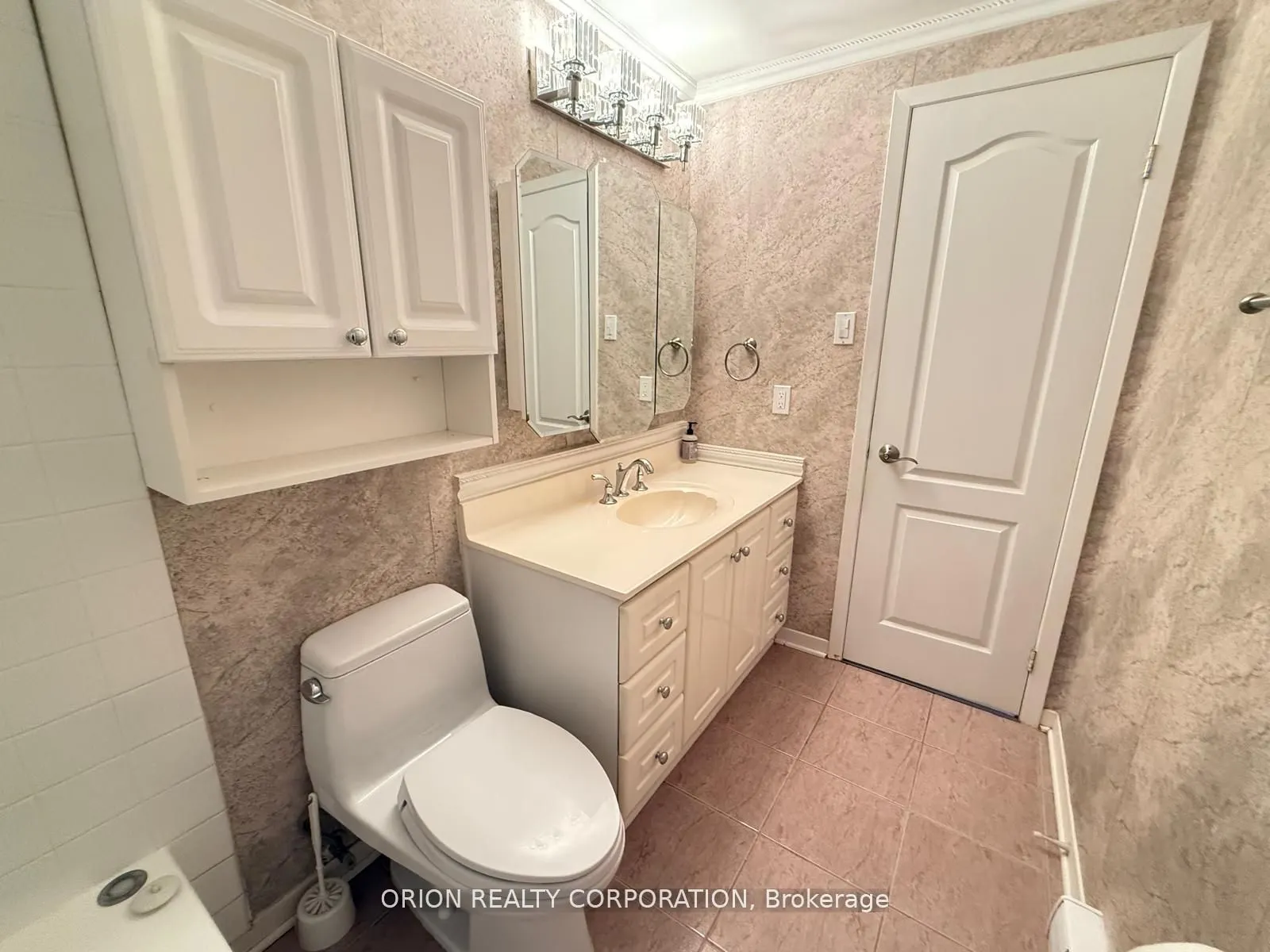 20 Antibes Drive, #70