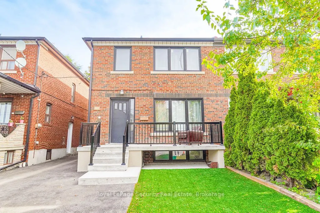 2169 Dufferin Street