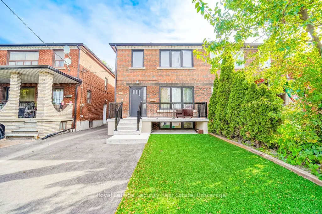 2169 Dufferin Street