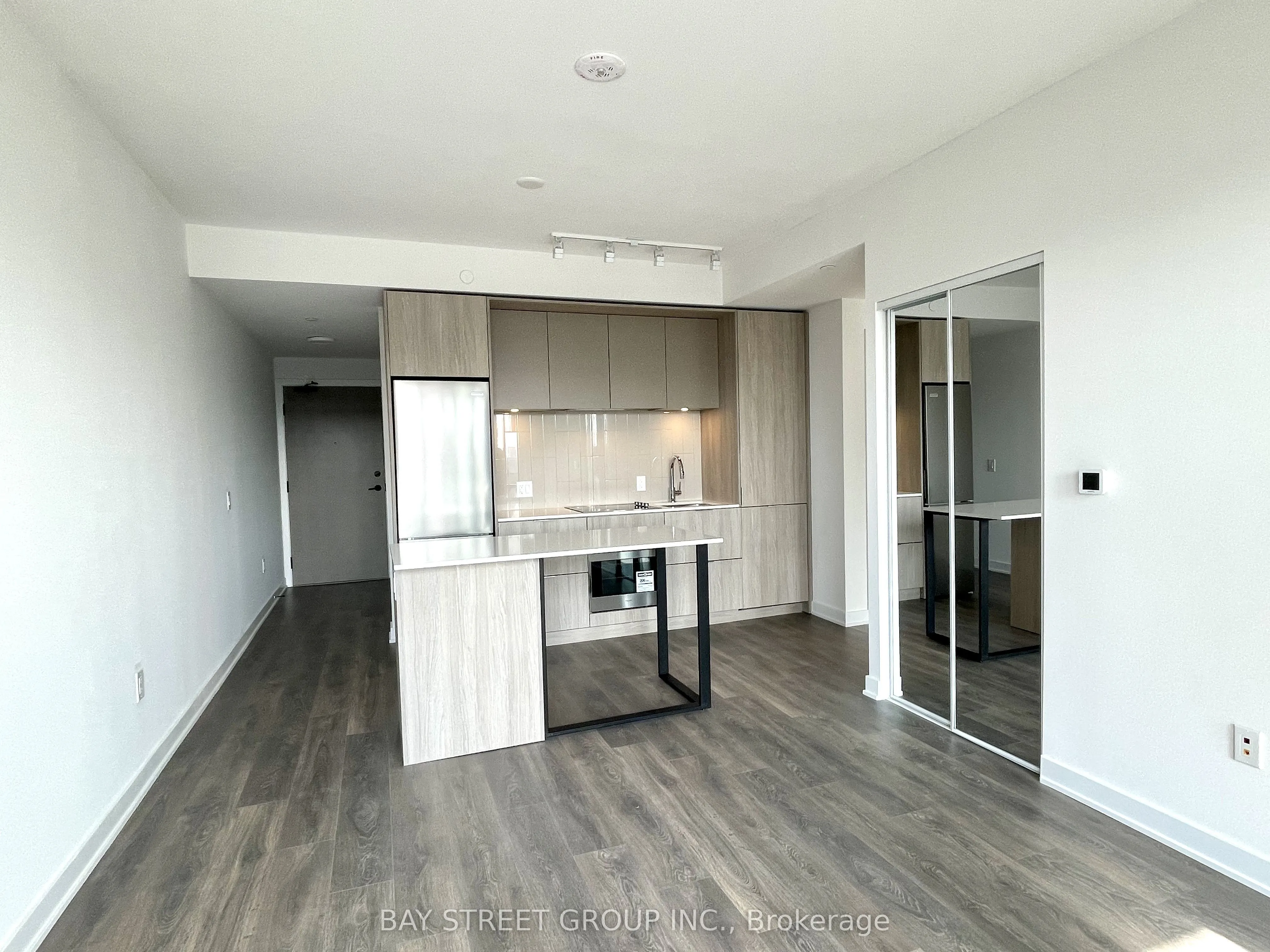 130 River Street, #2905