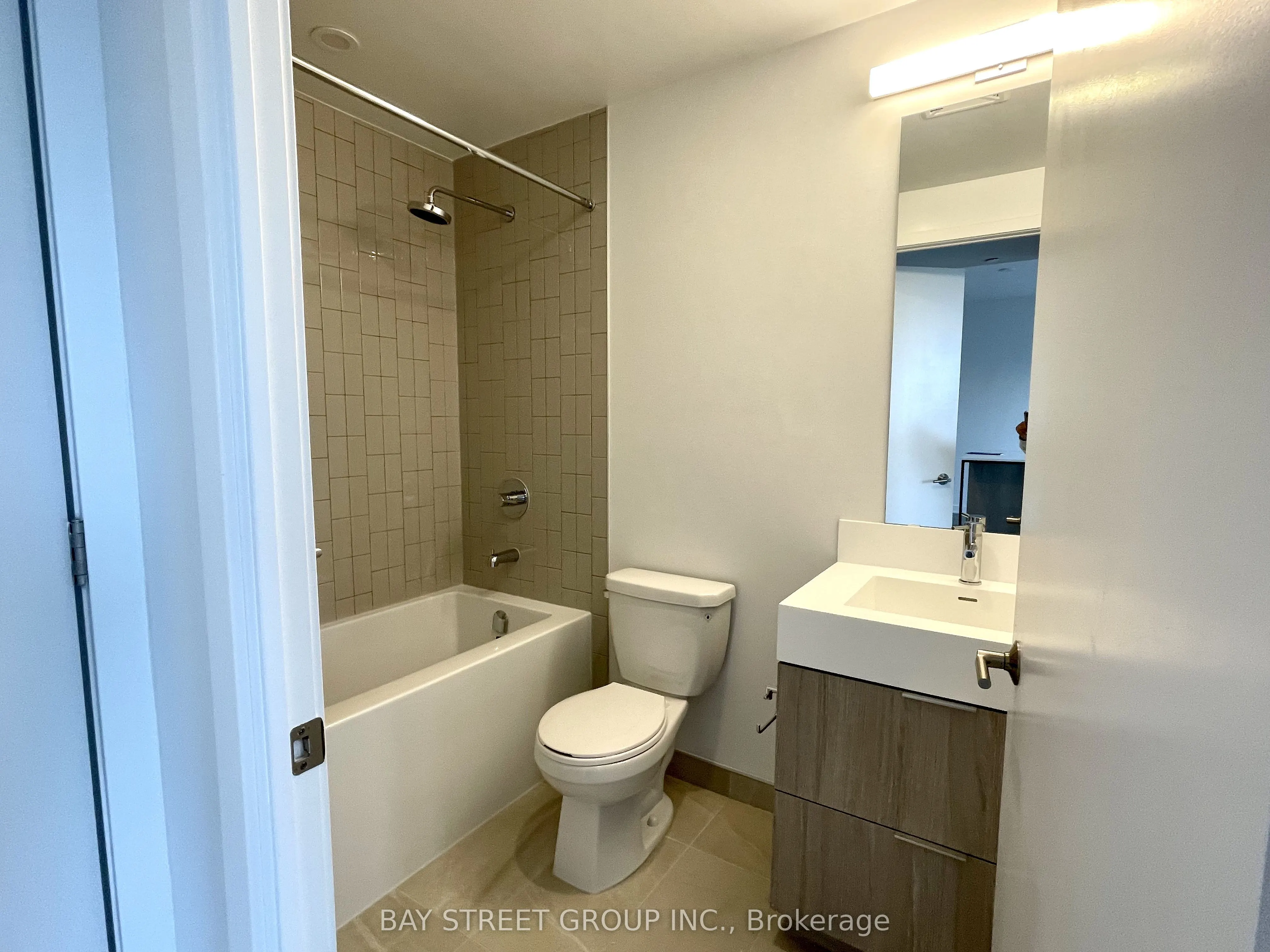 130 River Street, #2905