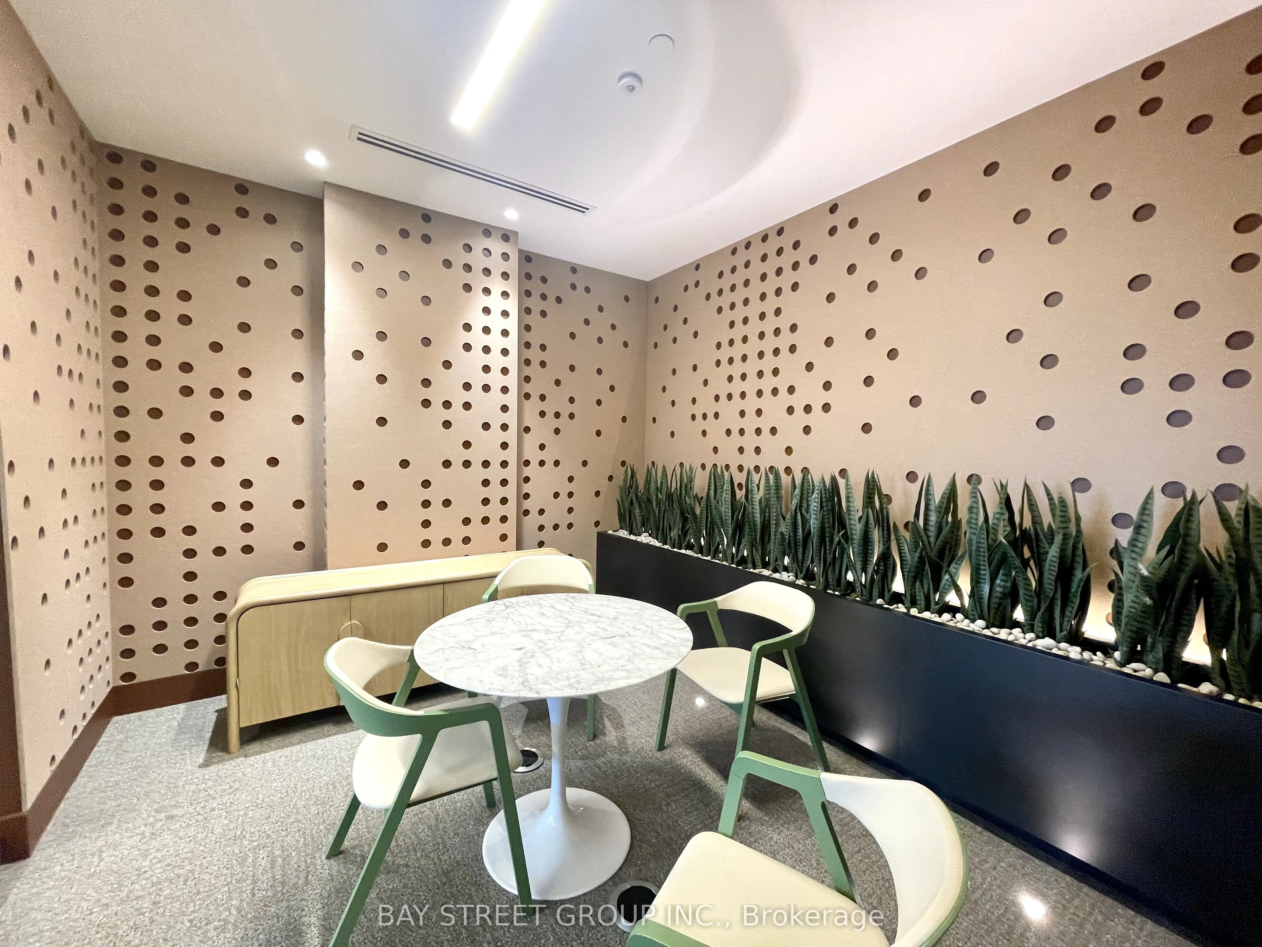 130 River Street, #2905