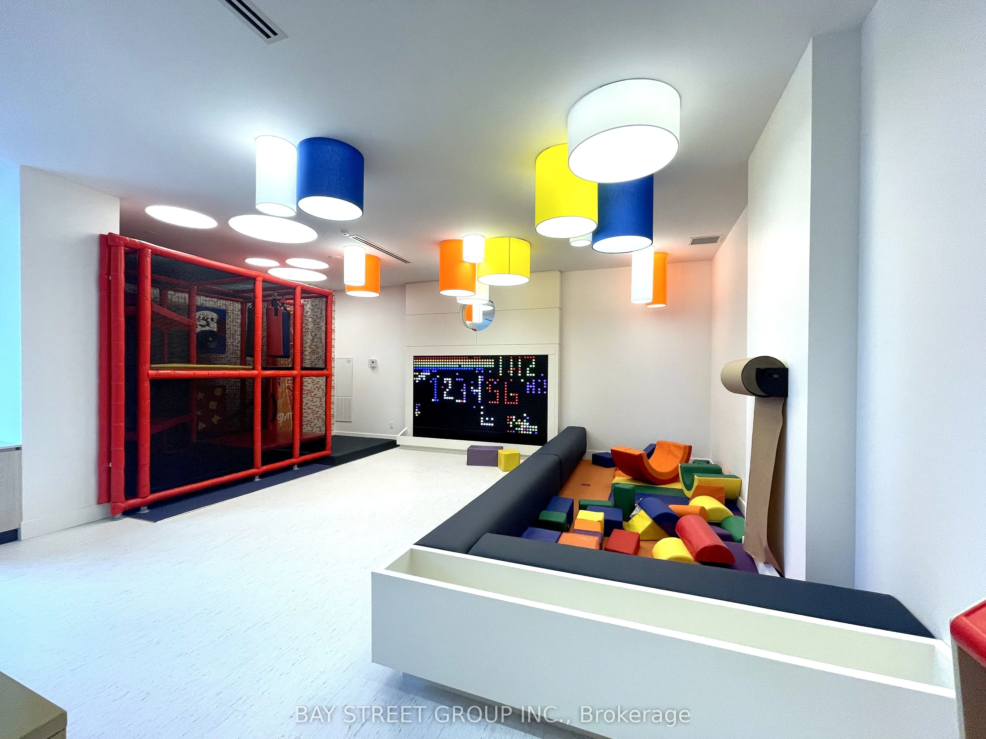 130 River Street, #2905