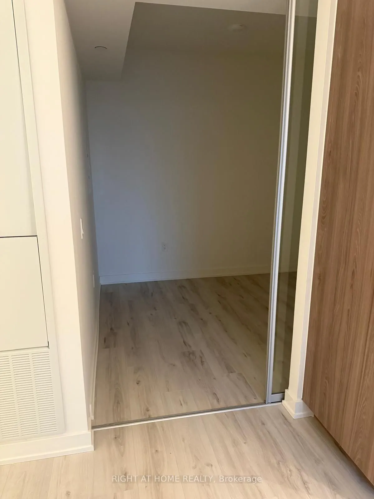 110 Broadway Avenue, #513S