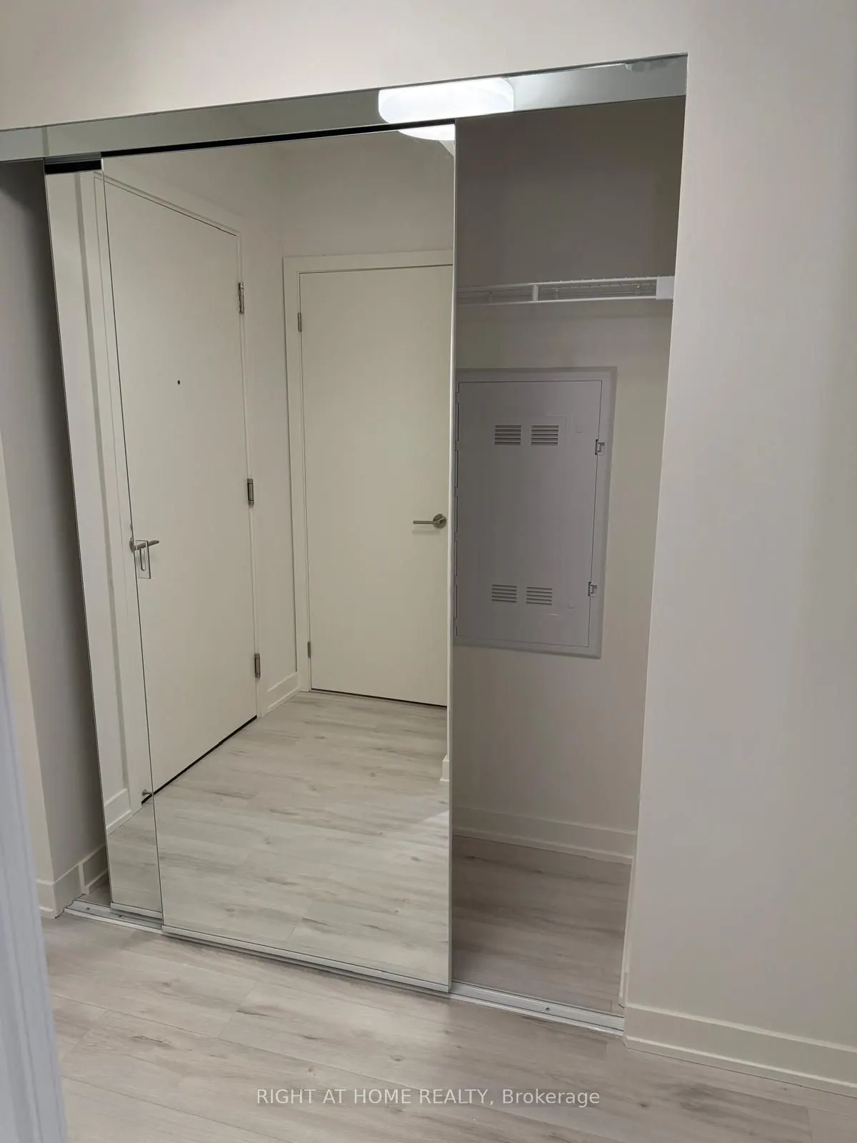 110 Broadway Avenue, #513S