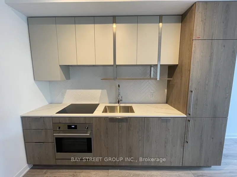 15 Holmes Avenue, #701