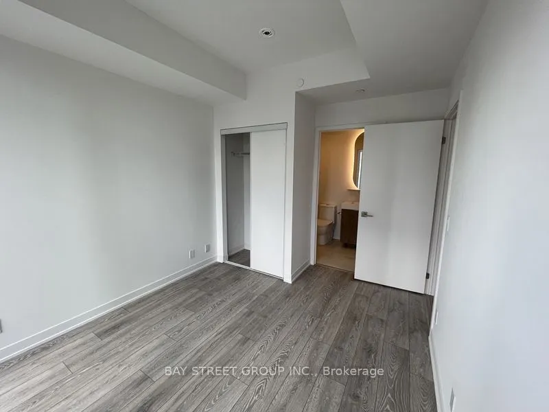 15 Holmes Avenue, #701