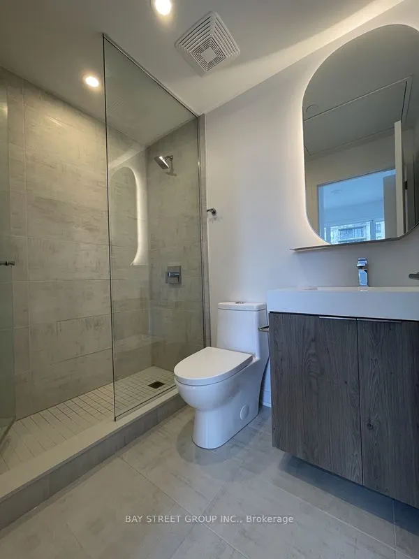 15 Holmes Avenue, #701