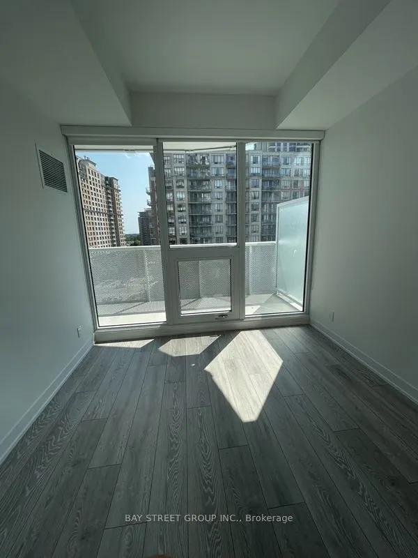 15 Holmes Avenue, #701