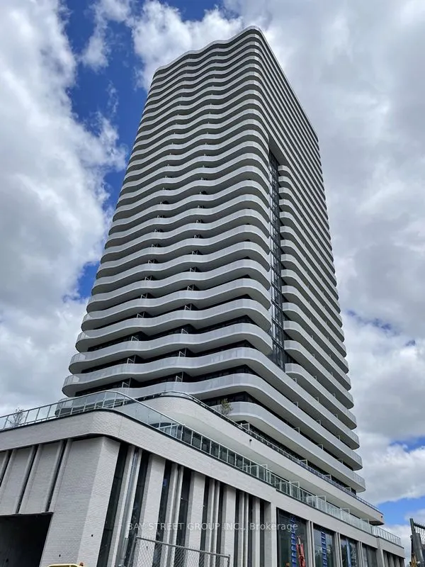 15 Holmes Avenue, #701
