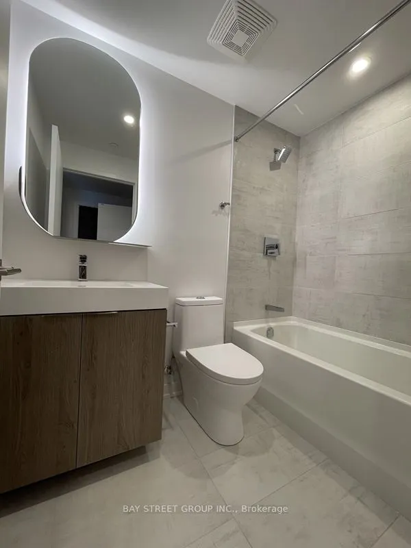 15 Holmes Avenue, #701