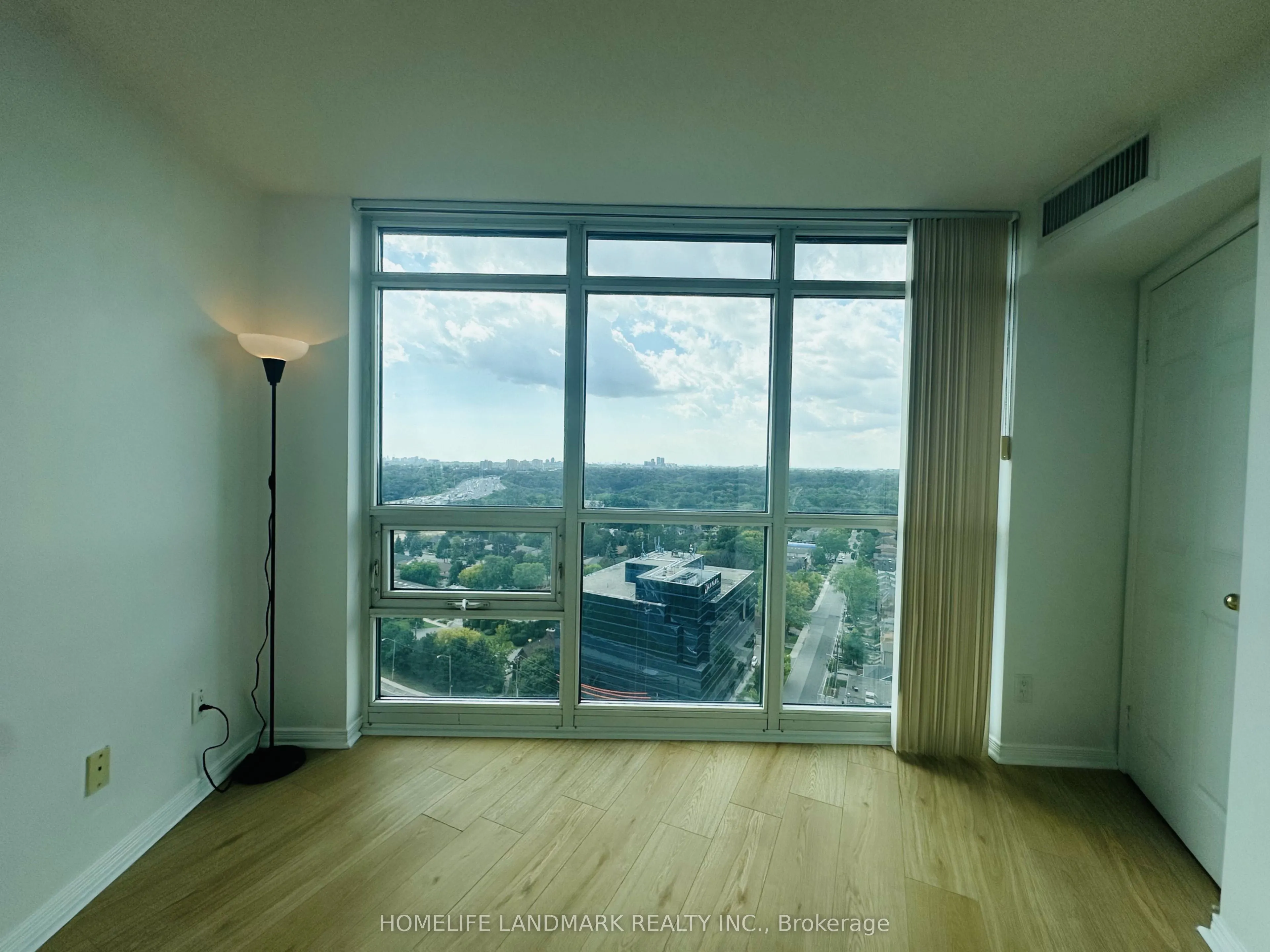 28 Harrison Garden Boulevard, #2306