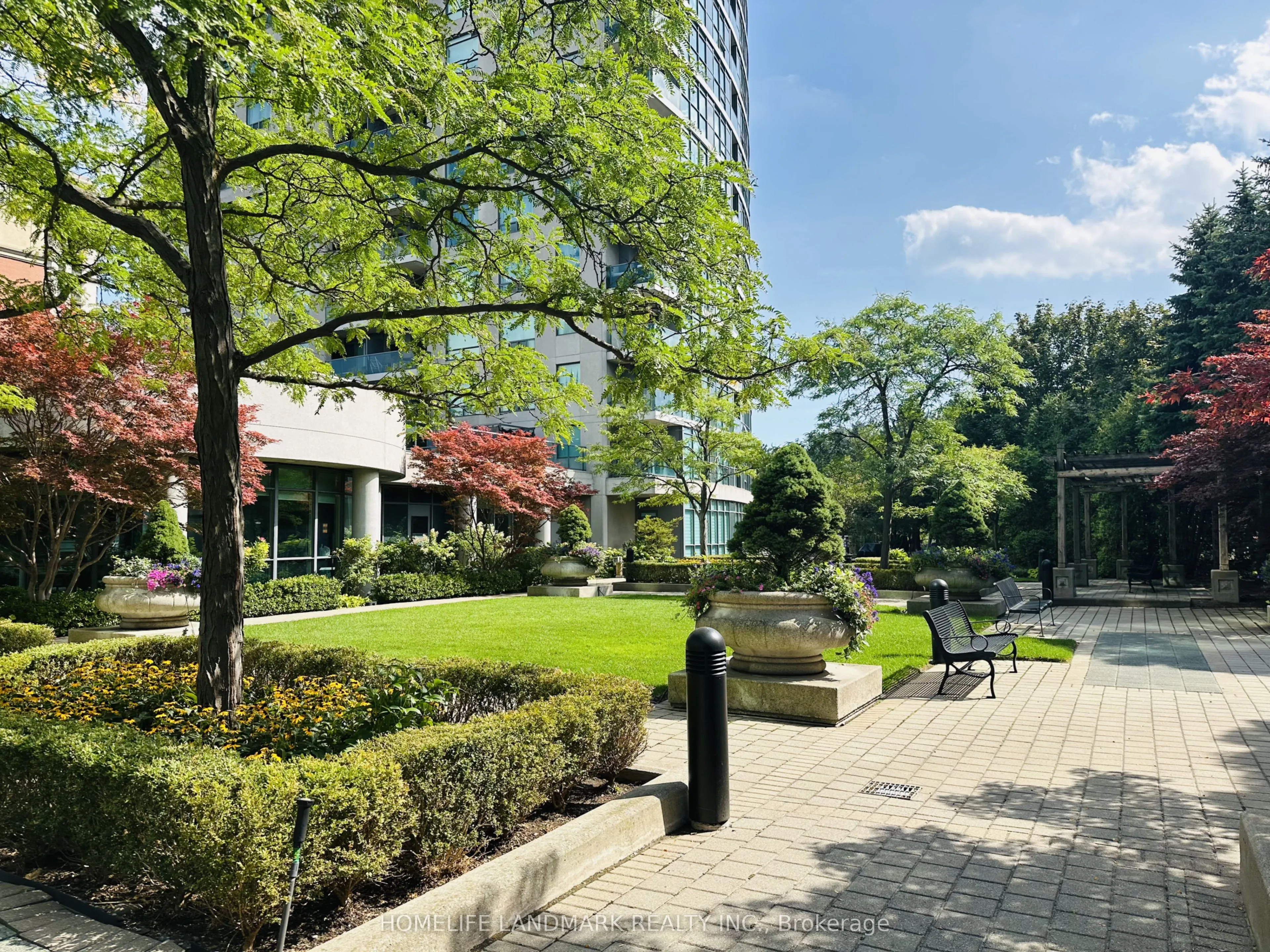 28 Harrison Garden Boulevard, #2306