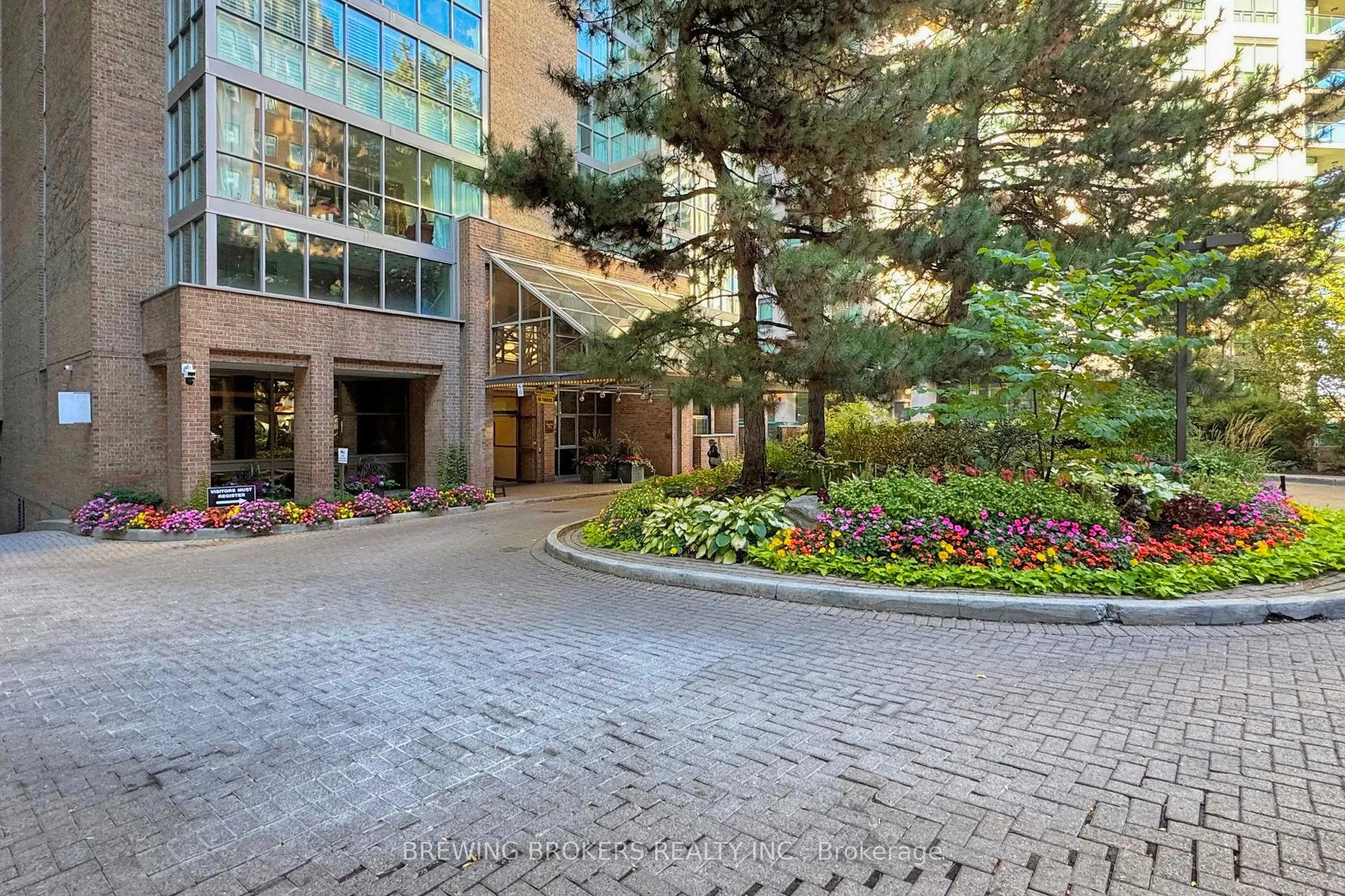 278 Bloor Street E, #1501